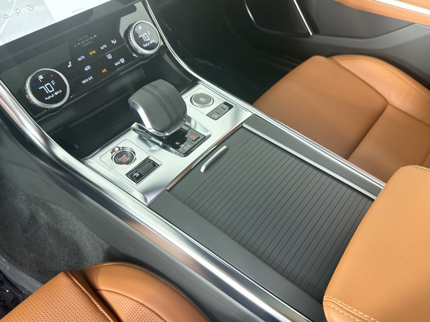 2024 Jaguar XF R-Dynamic SE in Naples, FL - Naples Luxury Imports