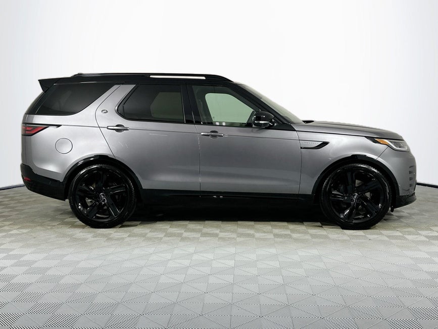 2024 Land Rover Discovery Dynamic SE in Naples, FL - Naples Luxury Imports