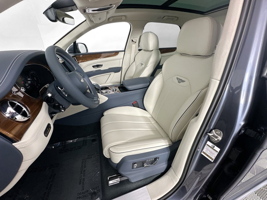 2024 Bentley Bentayga Hybrid Base in Naples, FL - Naples Luxury Imports