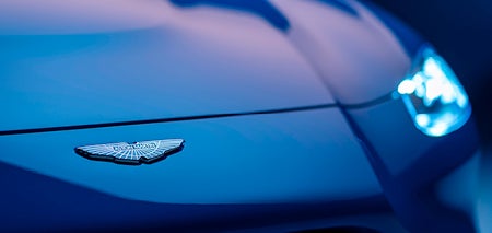 2021 Aston Martin Vantage Roadster - Hood