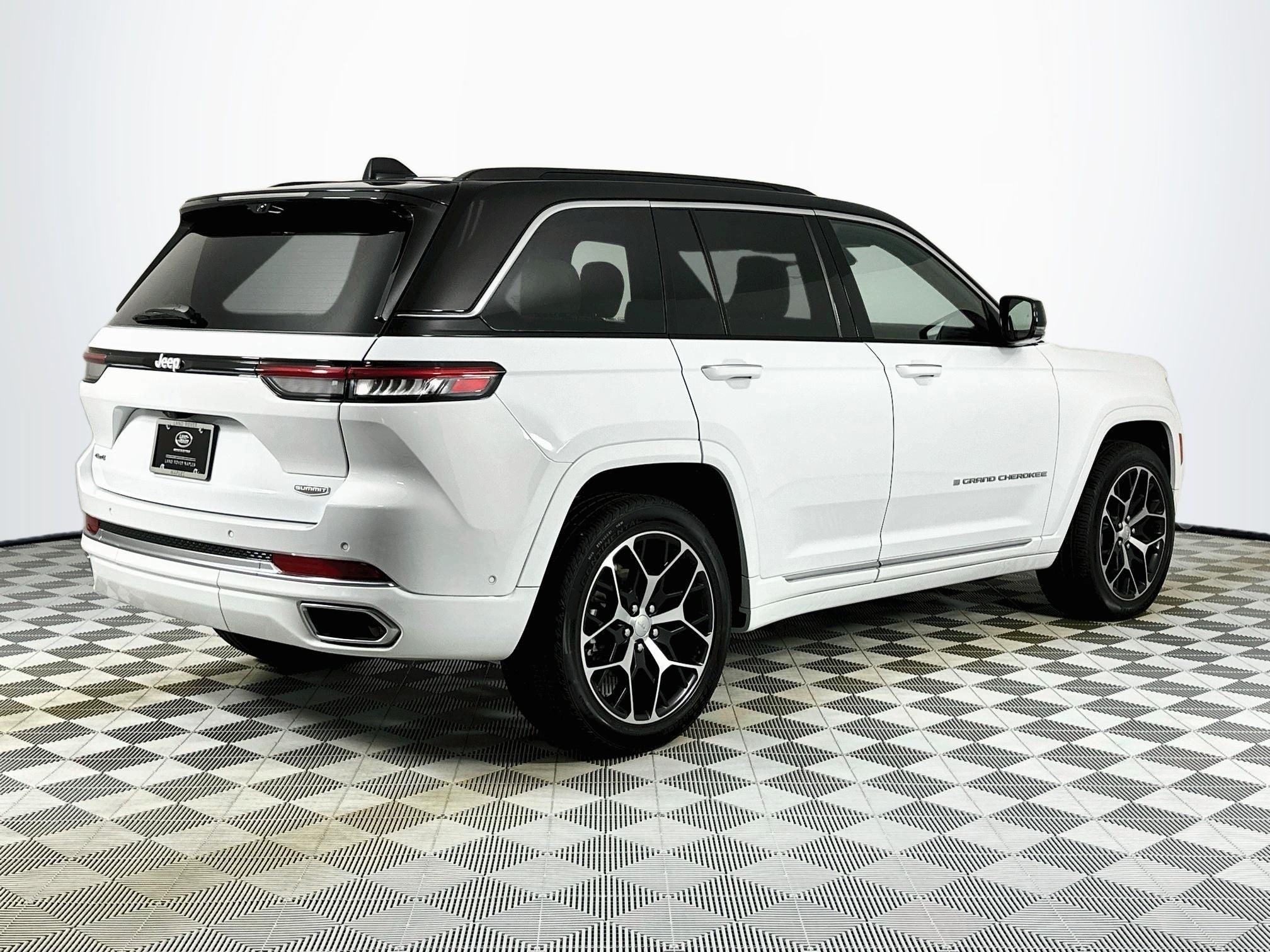 2025 Jeep Grand Cherokee Summit Reserve