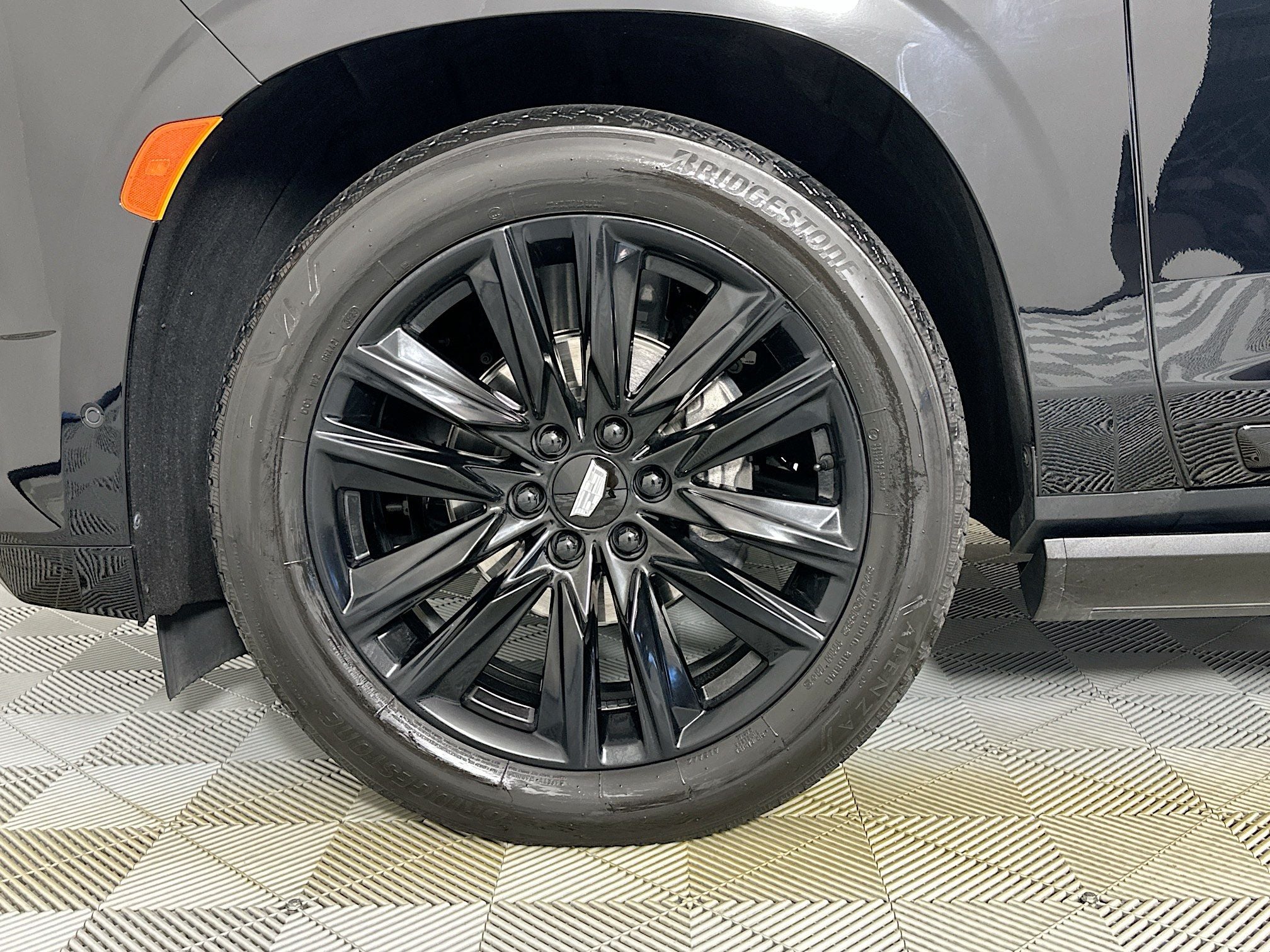 2024 Cadillac Escalade ESV Sport