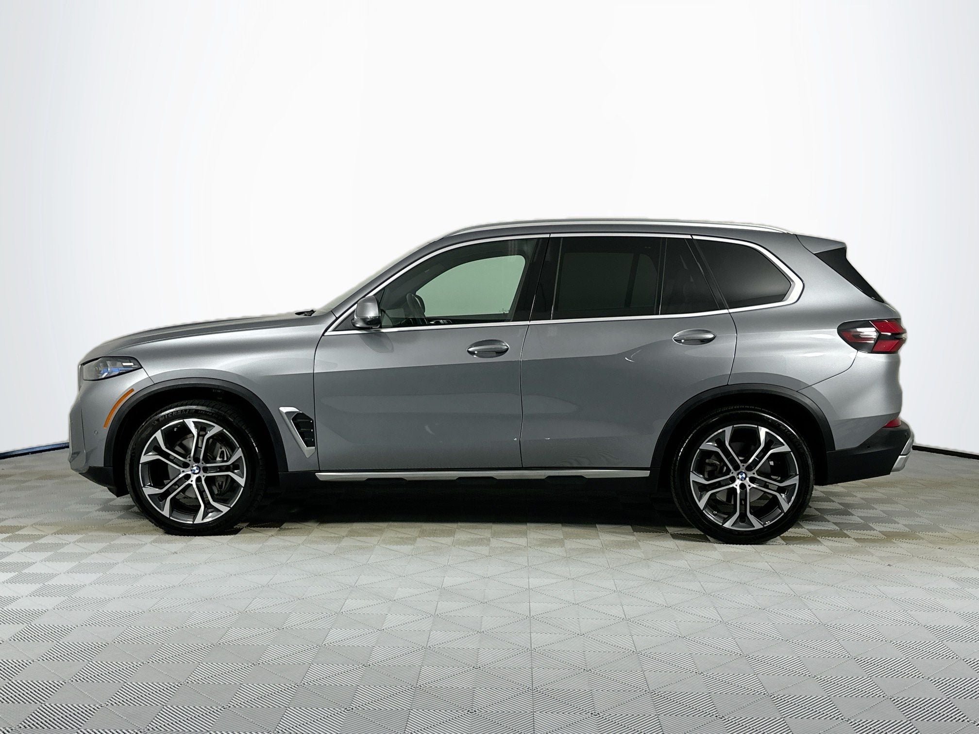 2025 BMW X5 sDrive40i