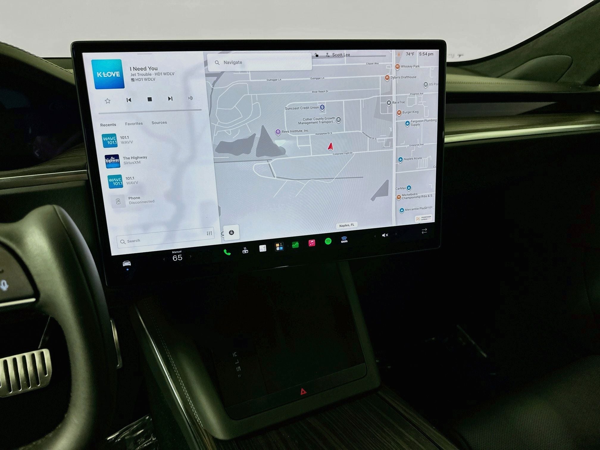 2022 Tesla Model S Base