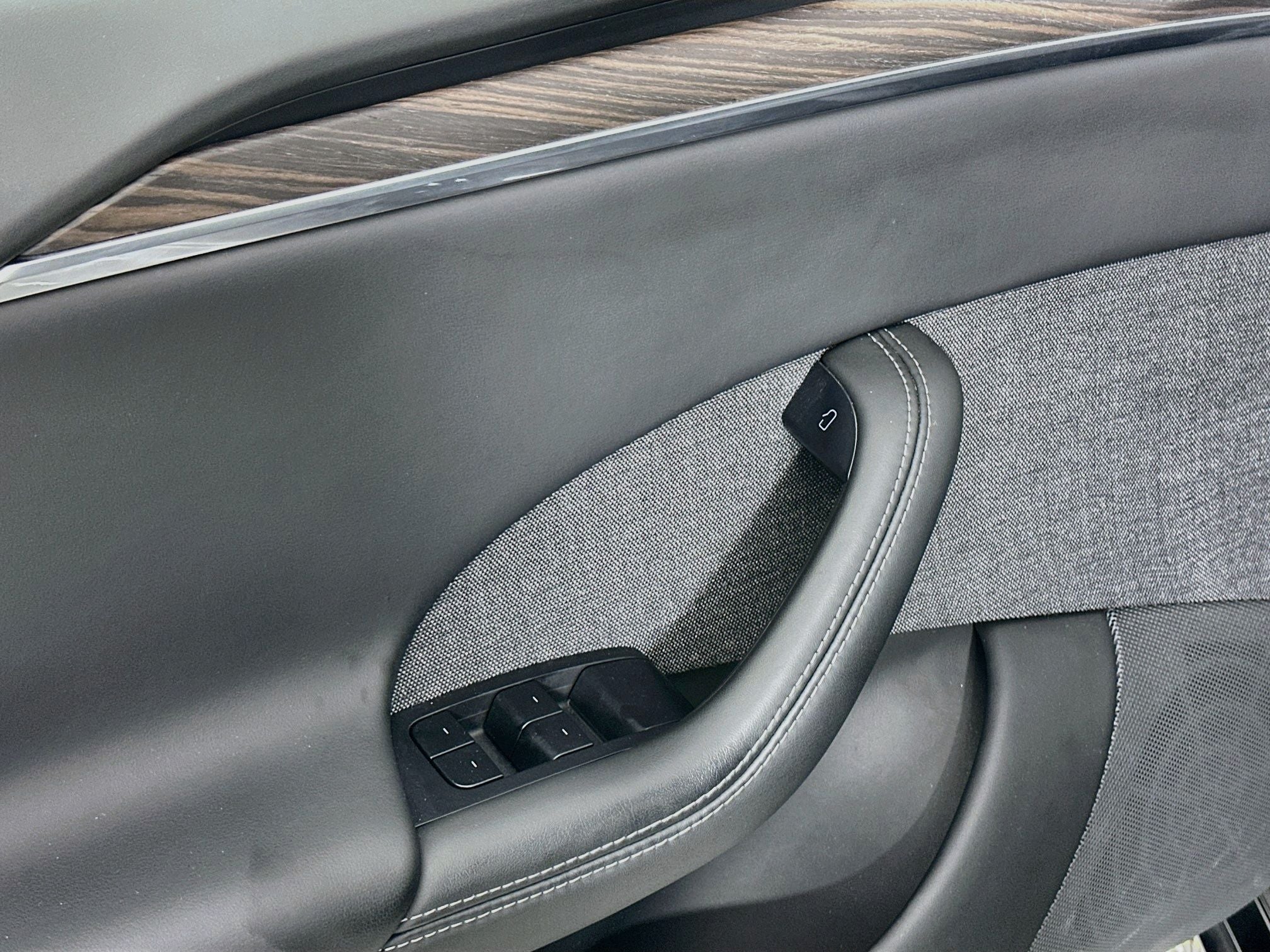 2022 Tesla Model S Base