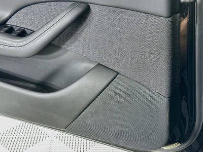 2022 Tesla Model S Base