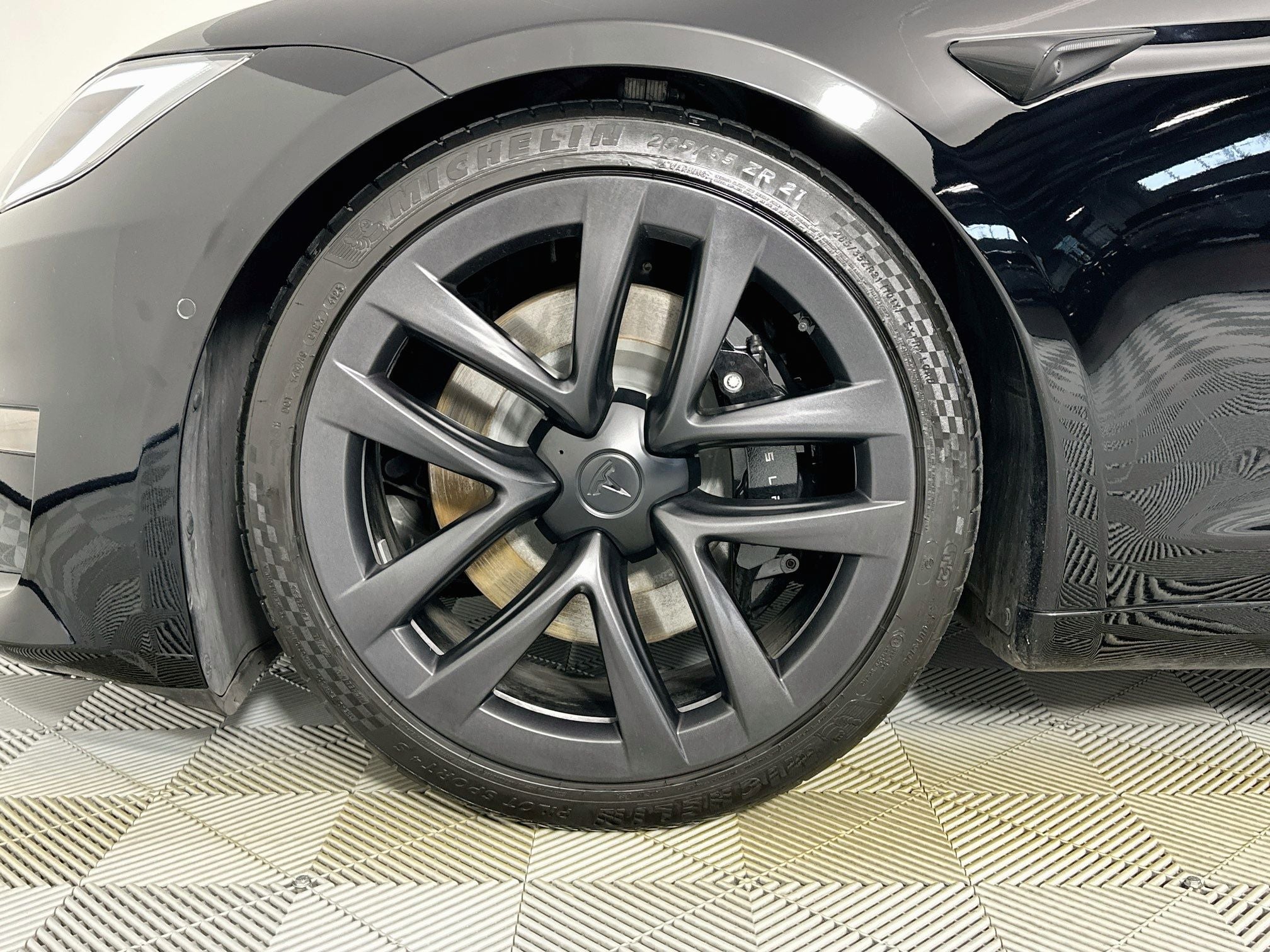 2022 Tesla Model S Base
