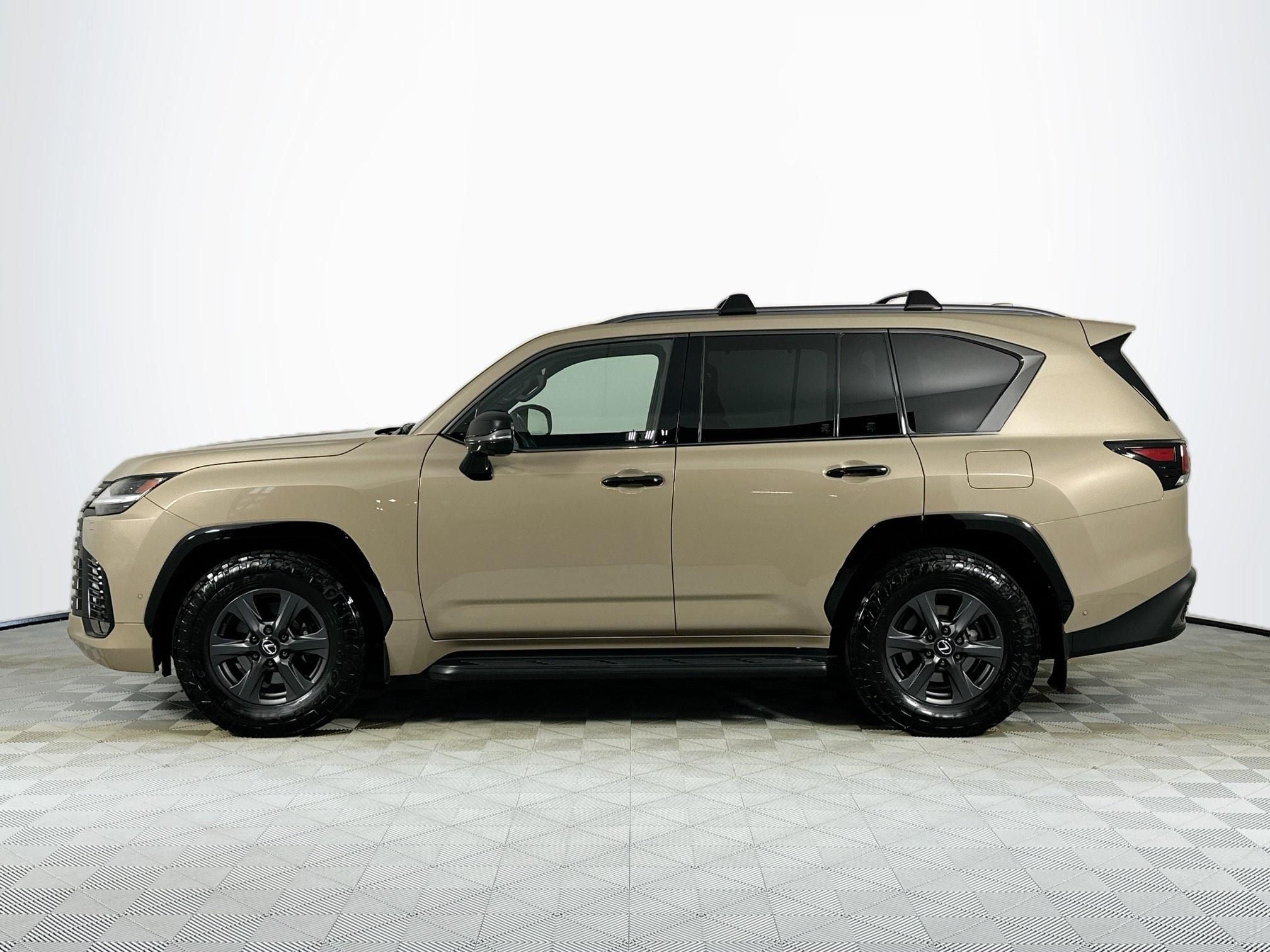 2025 Lexus LX 700h Overtrail