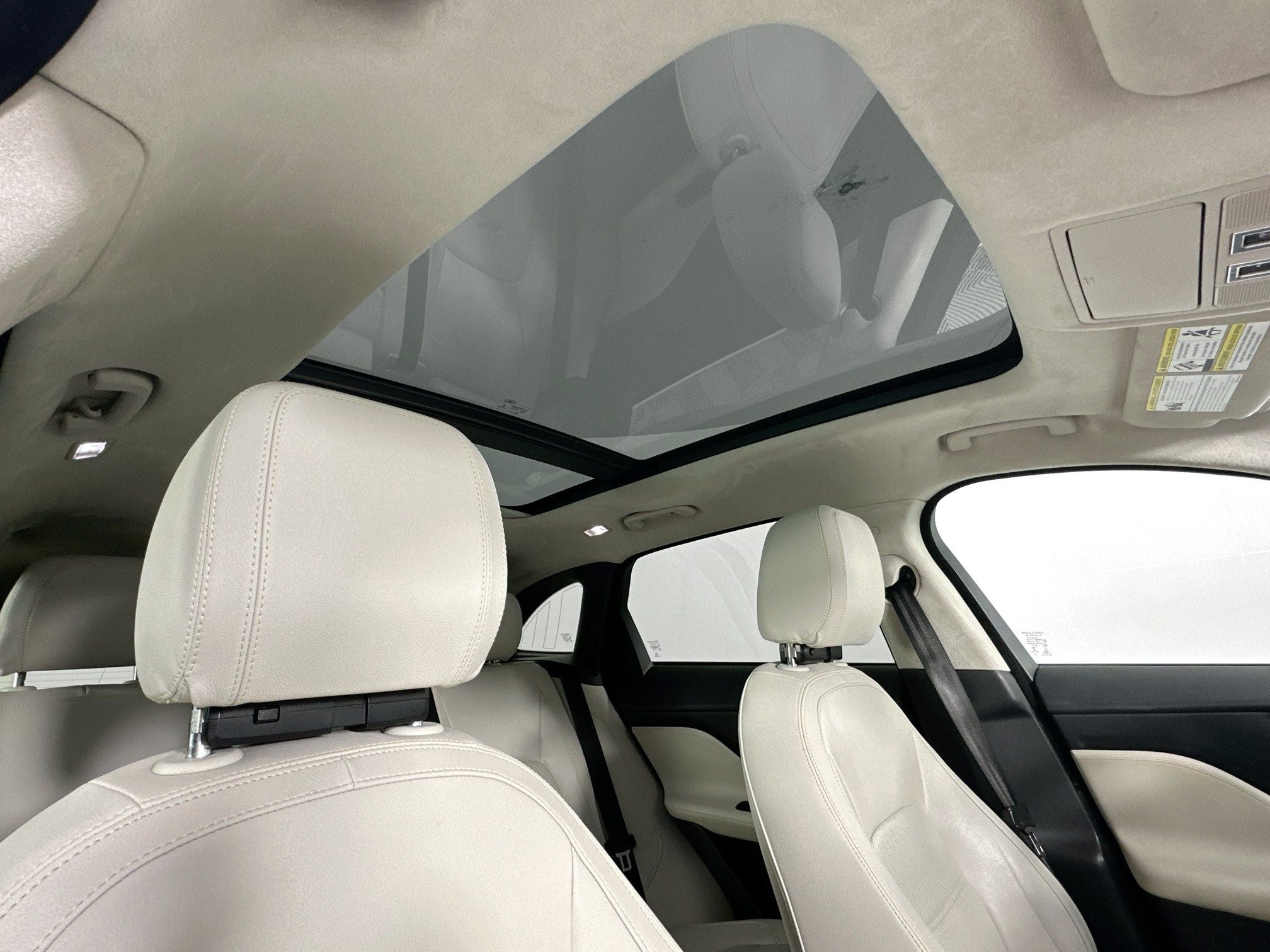 2019 Jaguar F-PACE 30t Prestige