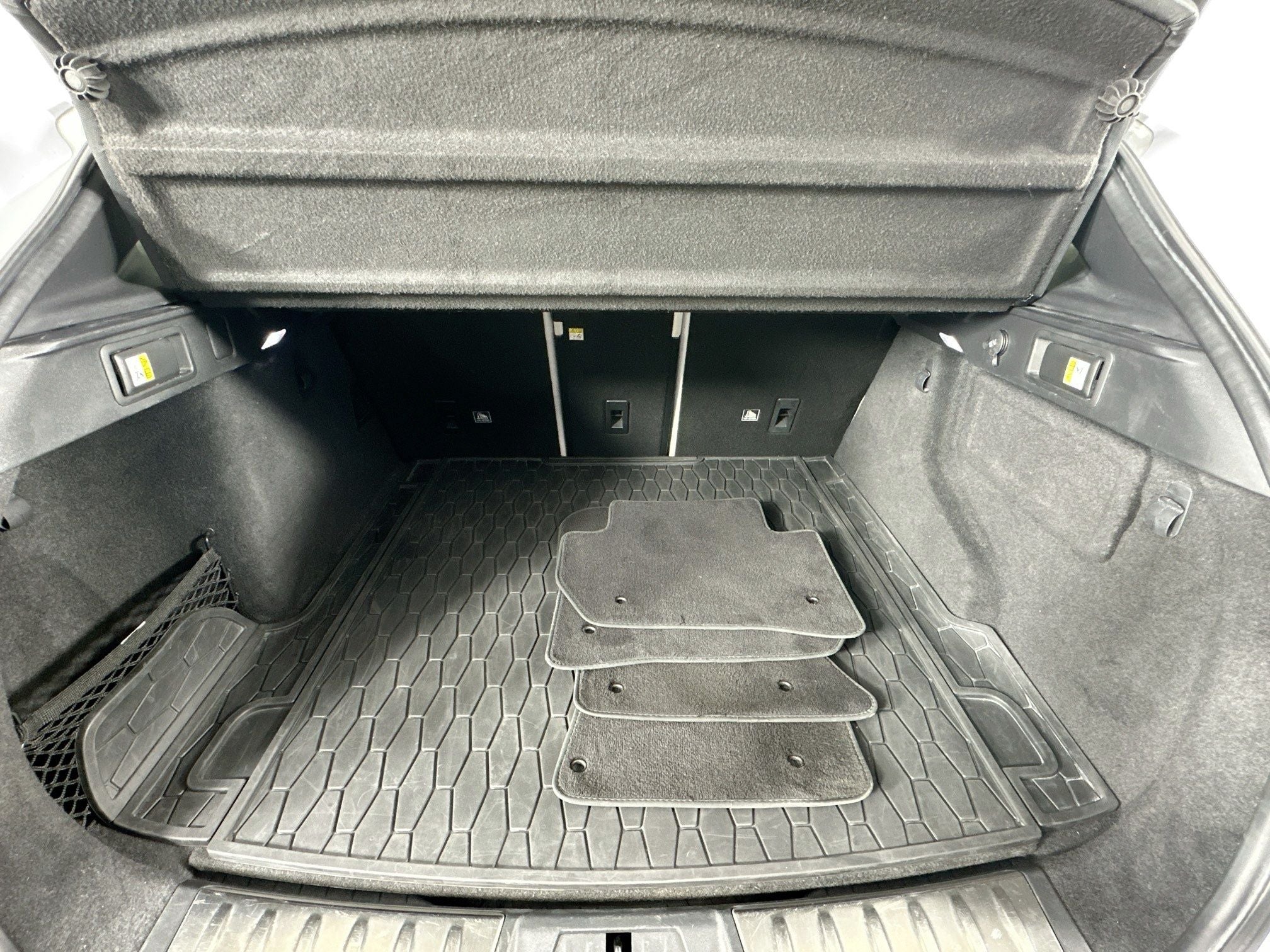 2019 Jaguar F-PACE 30t Prestige