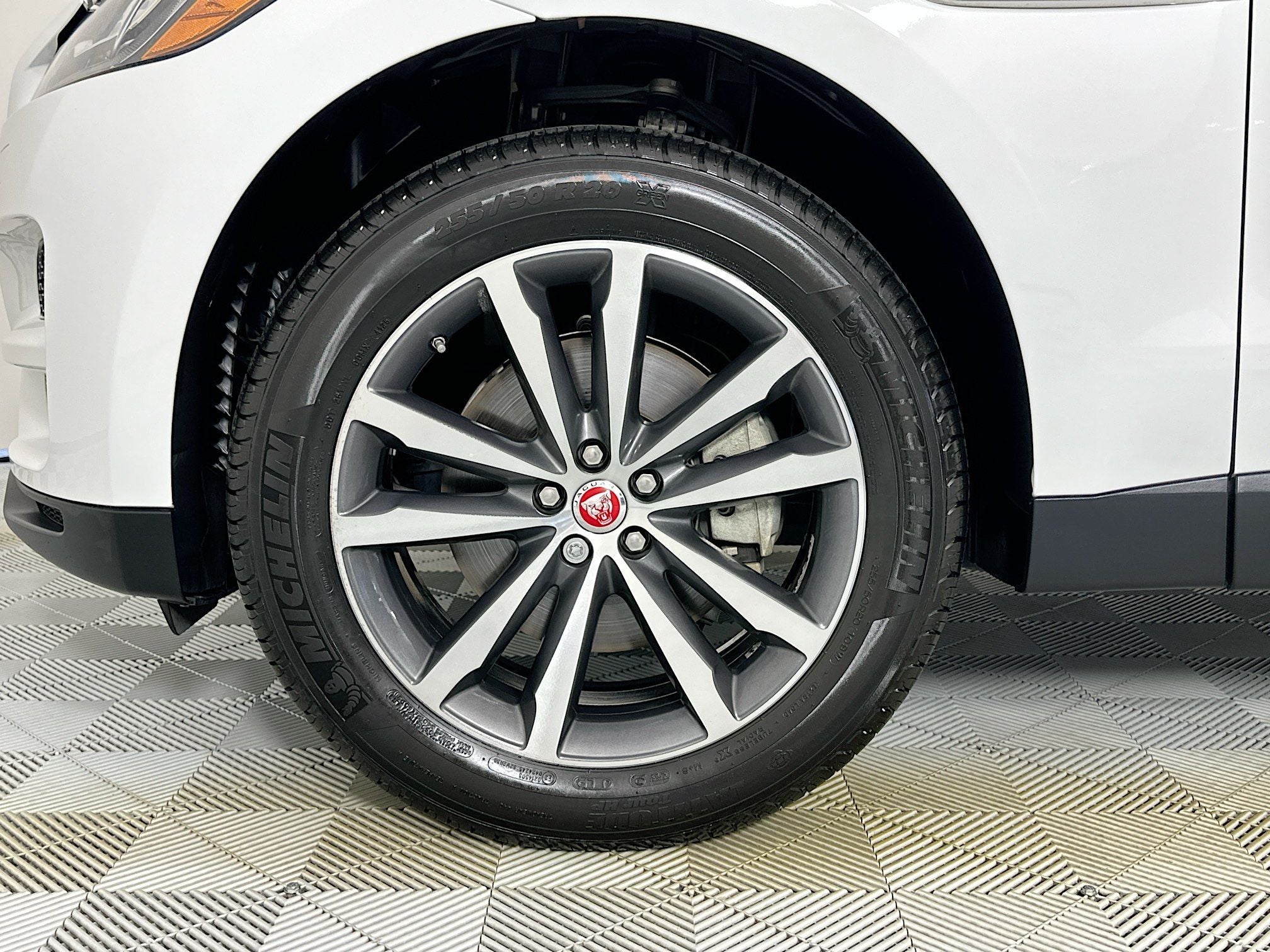 2019 Jaguar F-PACE 30t Prestige