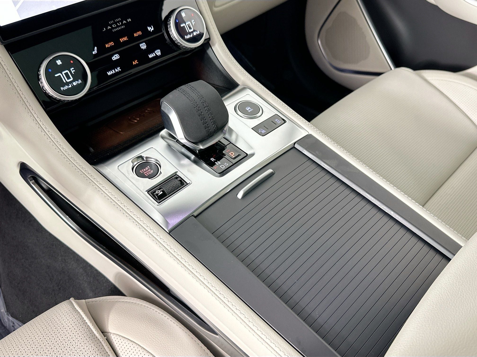 2026 Jaguar F-PACE P250 R-Dynamic S