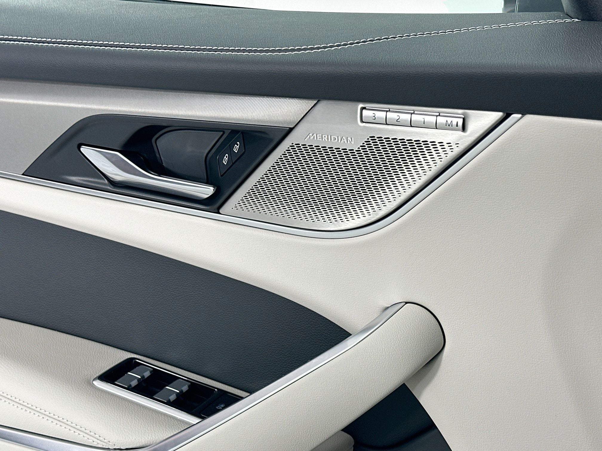 2026 Jaguar F-PACE P250 R-Dynamic S