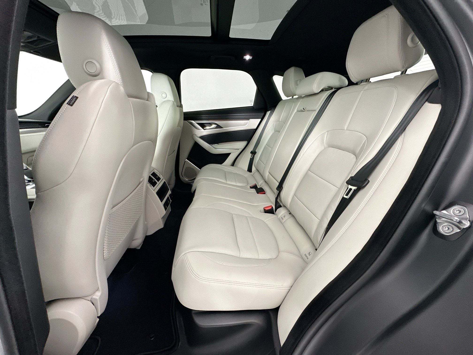 2026 Jaguar F-PACE P250 R-Dynamic S