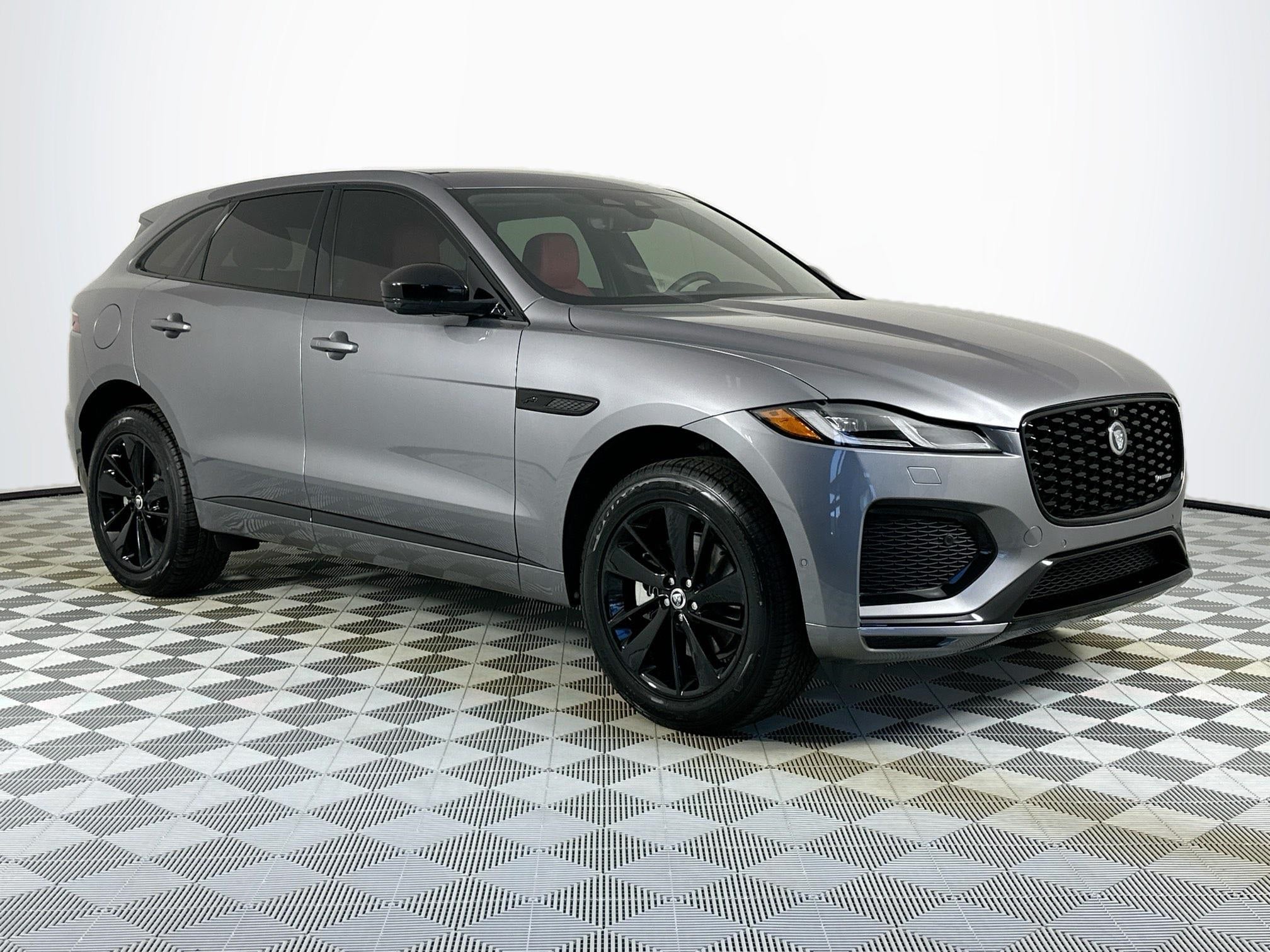 2025 Jaguar F-PACE P250 R-Dynamic S