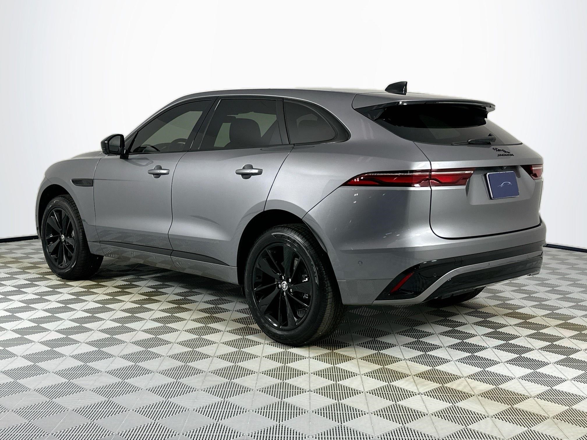 2025 Jaguar F-PACE P250 R-Dynamic S