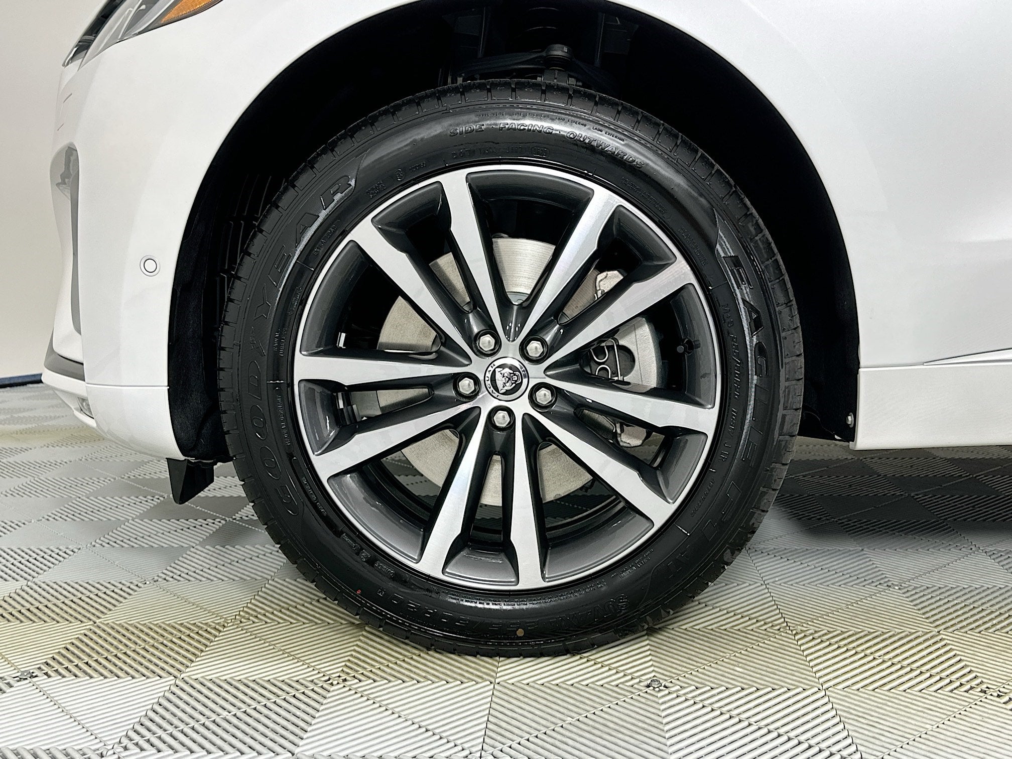 2026 Jaguar F-PACE P250 R-Dynamic S