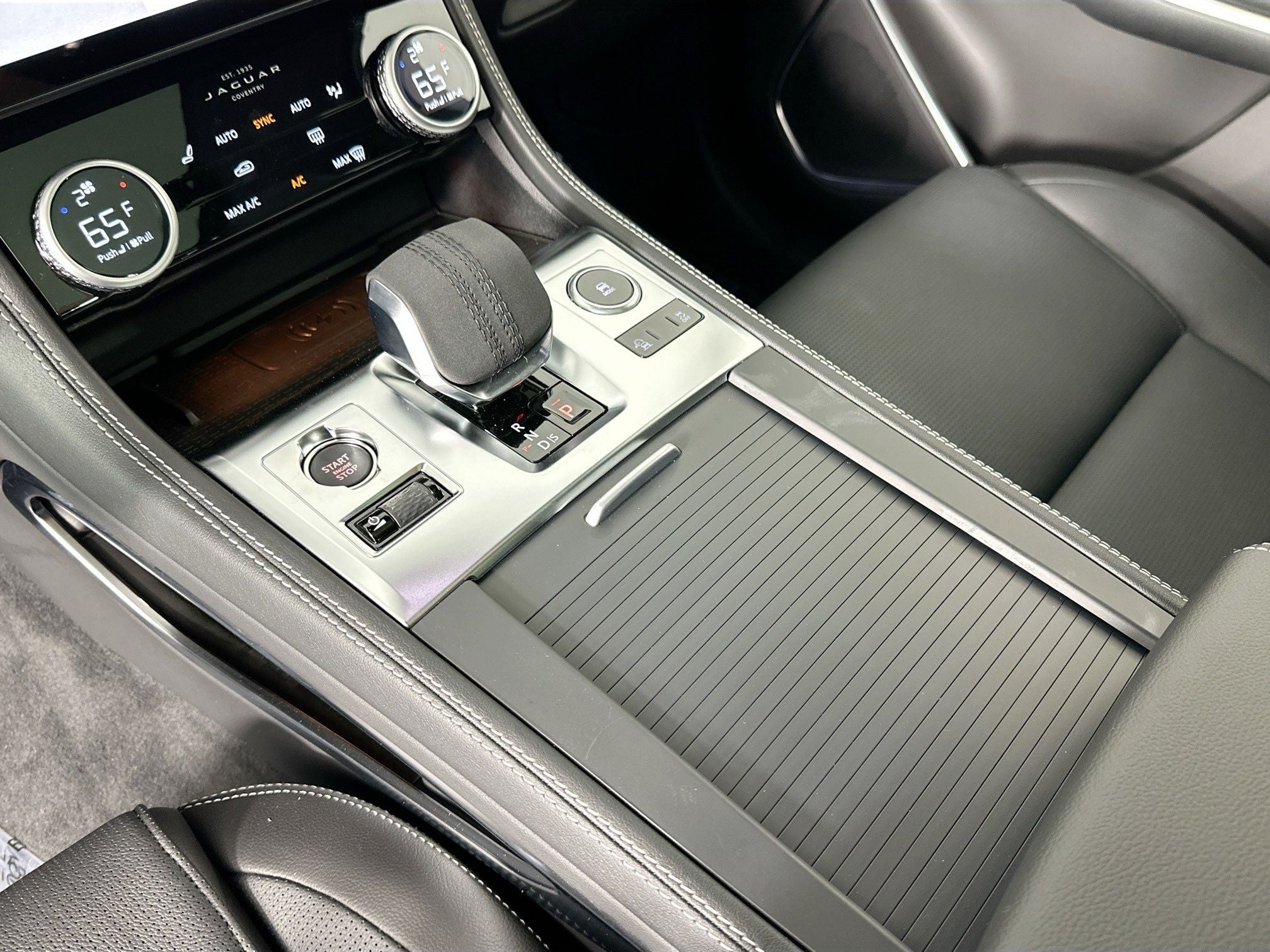 2026 Jaguar F-PACE P250 R-Dynamic S