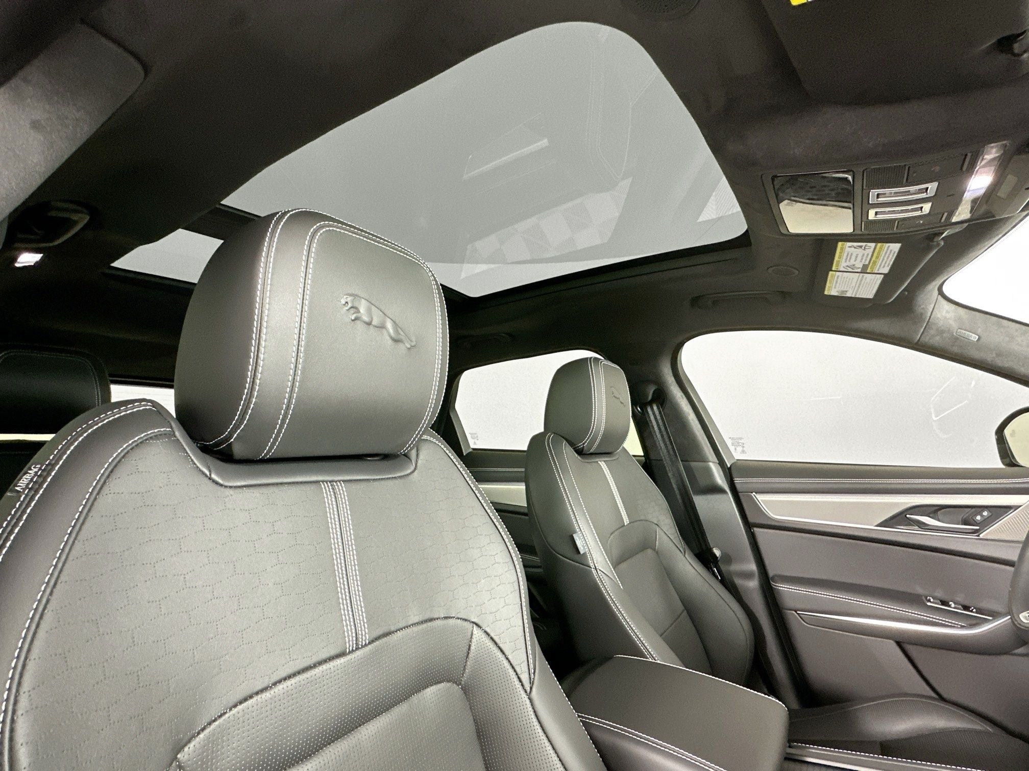 2025 Jaguar F-PACE P250 R-Dynamic S