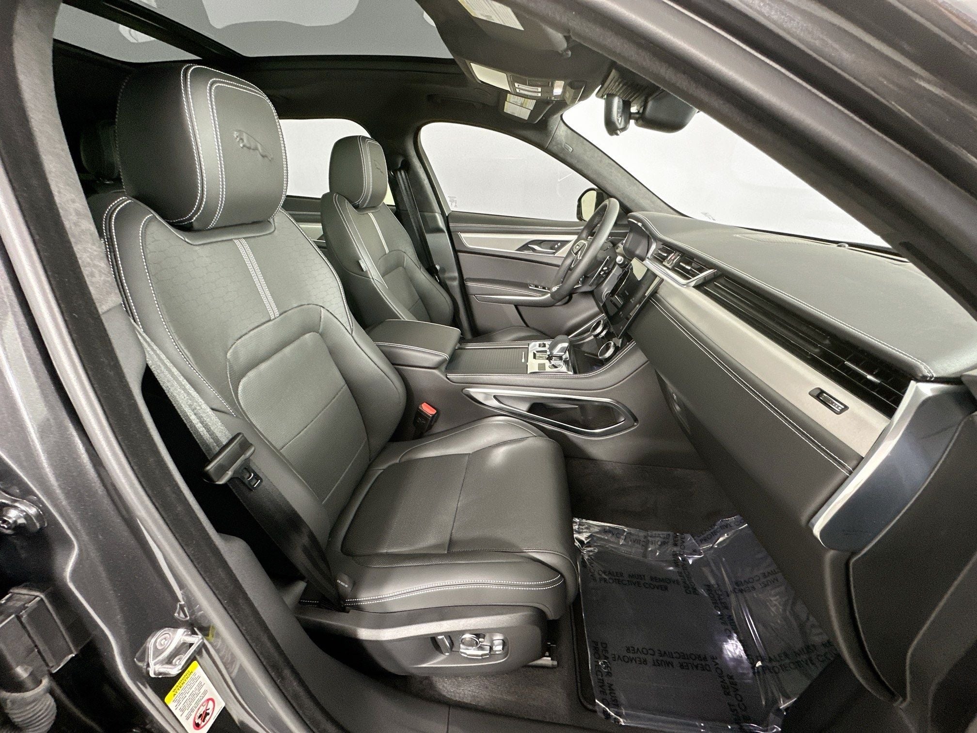 2025 Jaguar F-PACE P250 R-Dynamic S