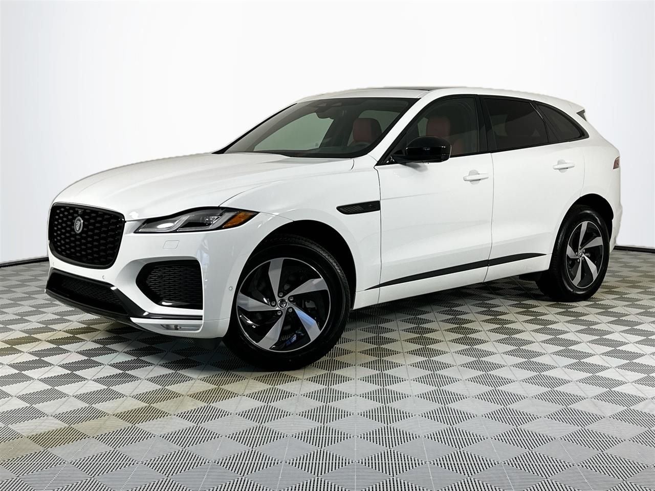 2026 Jaguar F-PACE P250 R-Dynamic S's photo
