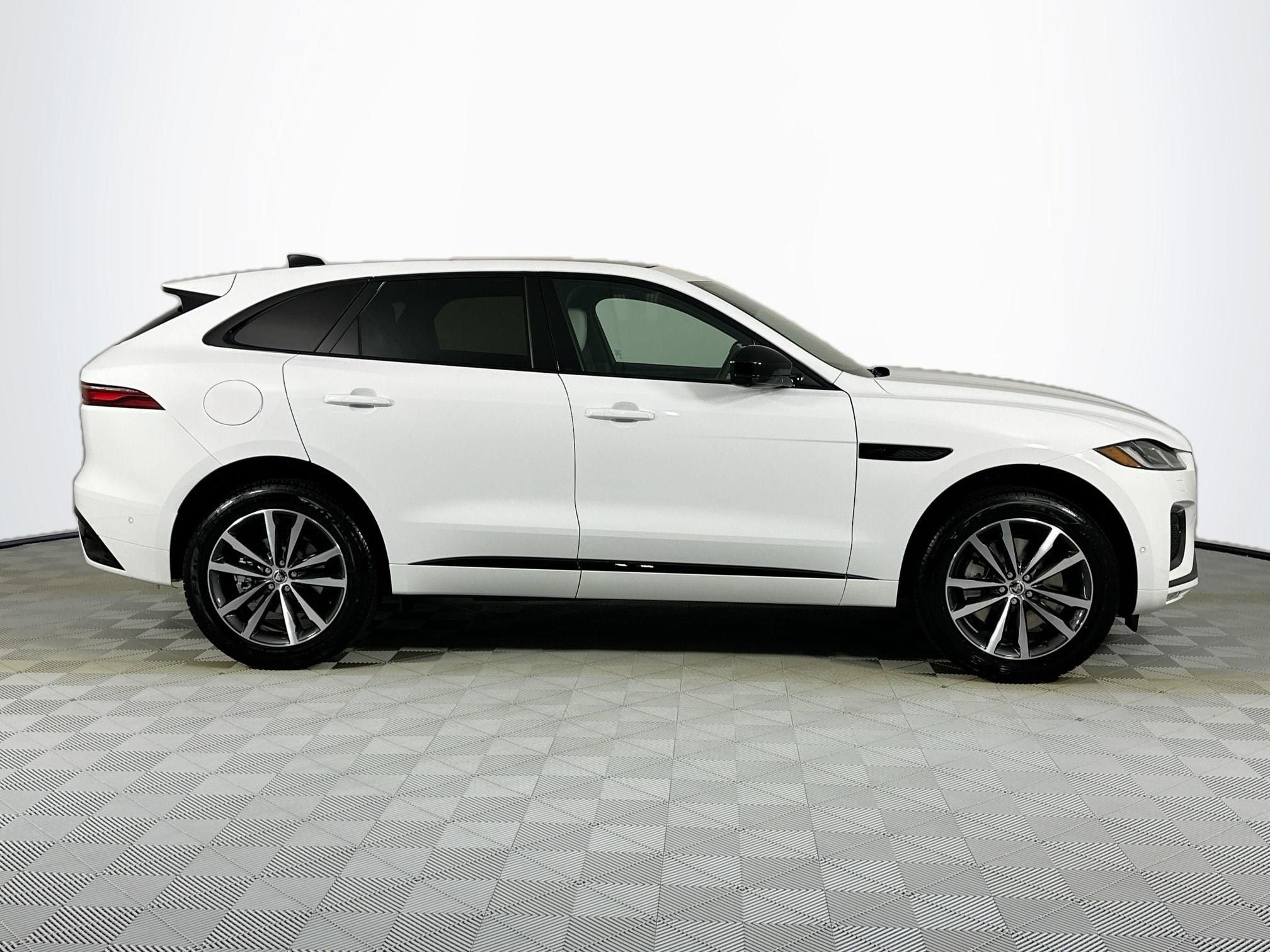 2026 Jaguar F-PACE P250 R-Dynamic S