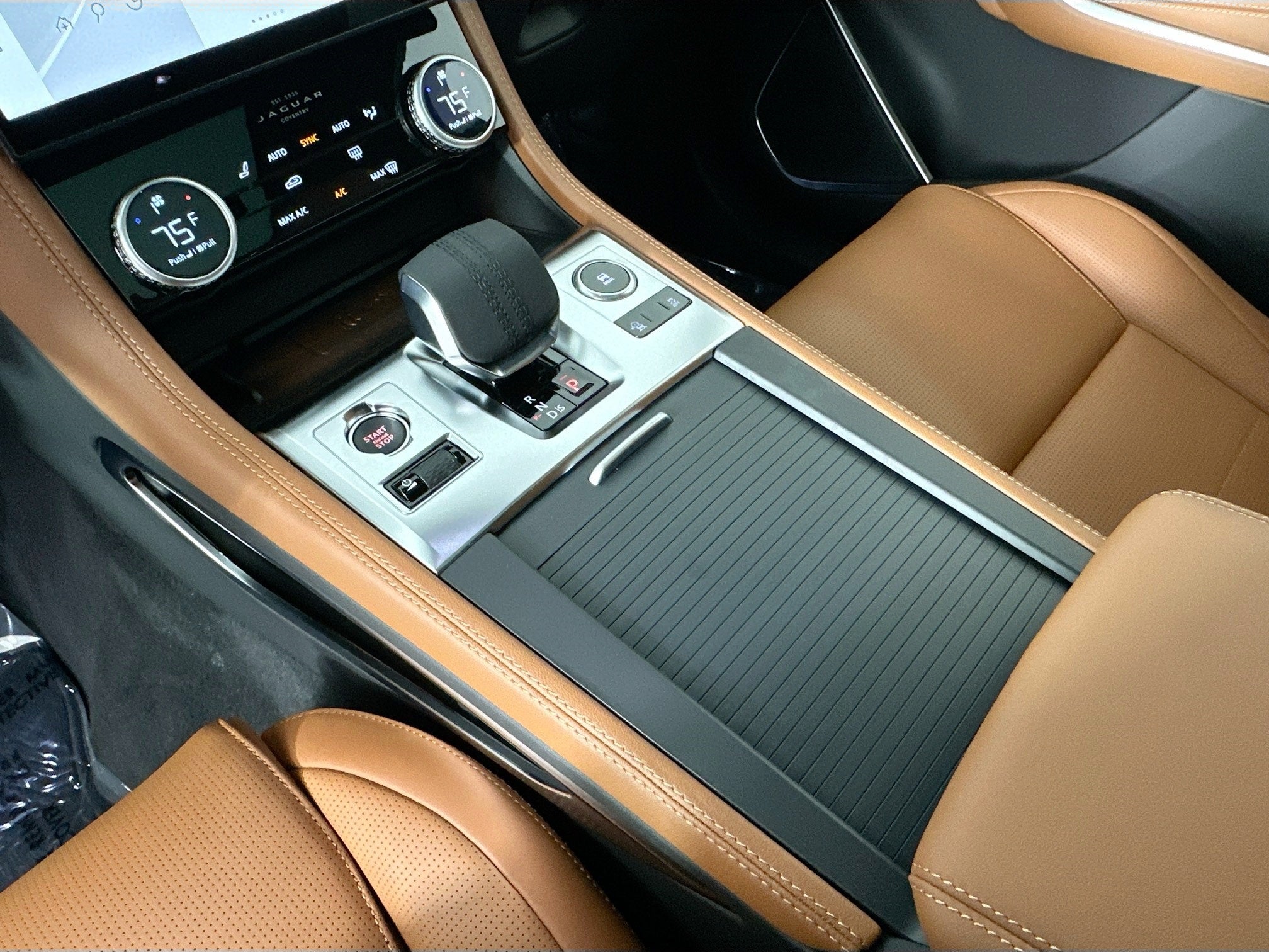 2025 Jaguar F-PACE P400 R-Dynamic S