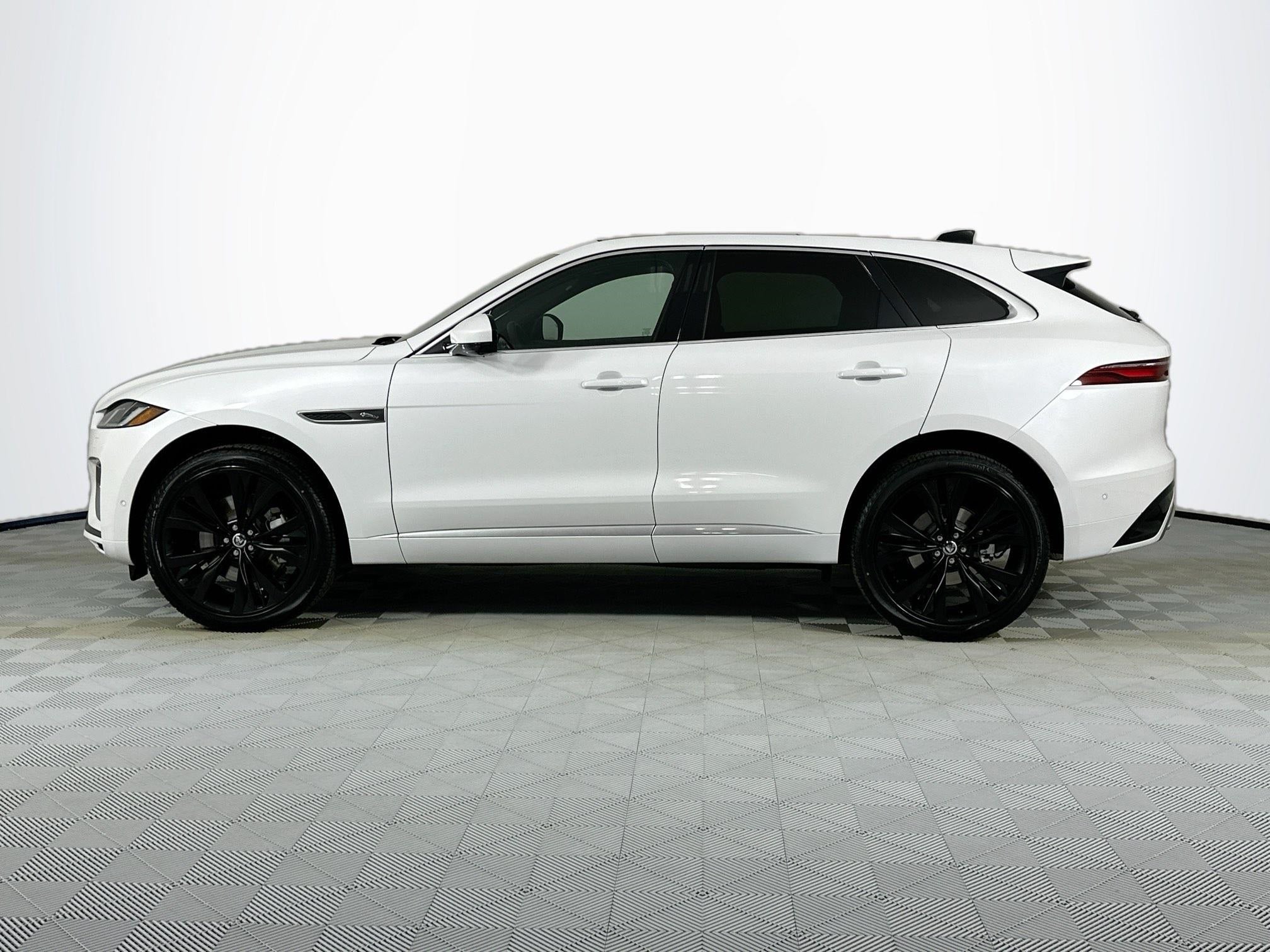2025 Jaguar F-PACE P400 R-Dynamic S