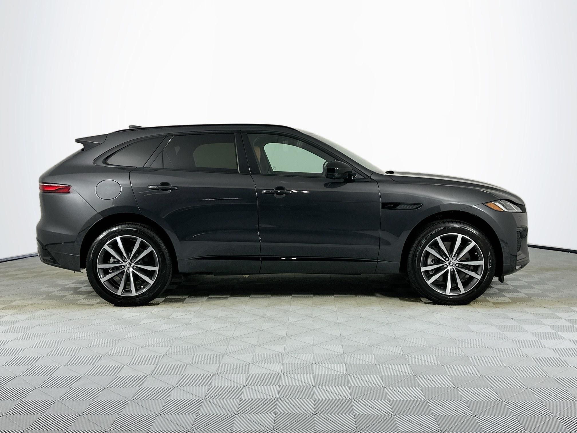2026 Jaguar F-PACE P400 R-Dynamic S