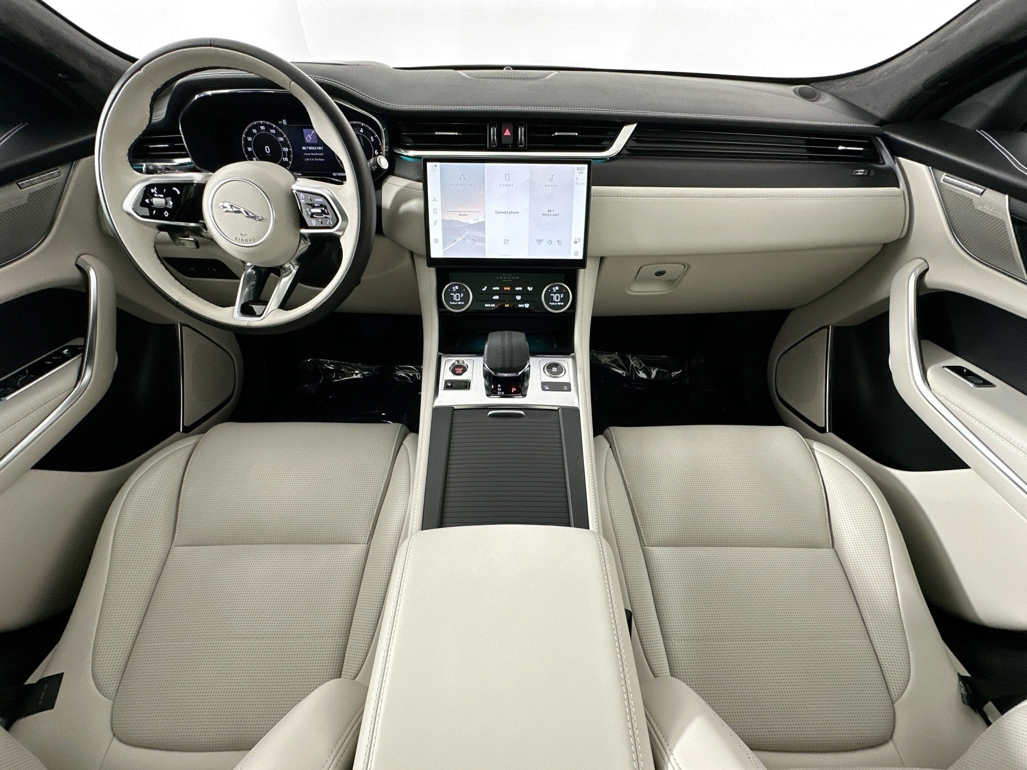 2024 Jaguar F-PACE P400 R-Dynamic S