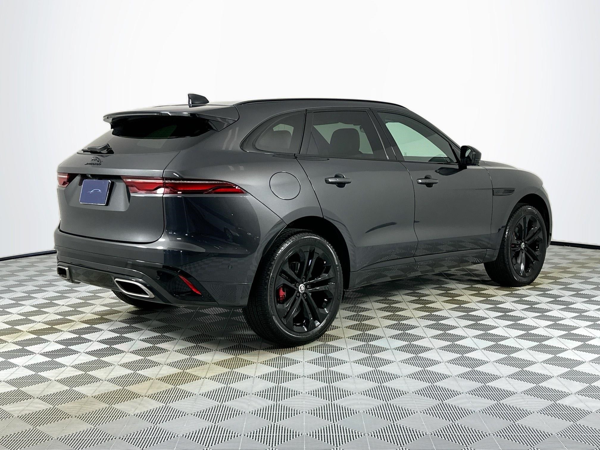 2024 Jaguar F-PACE P400 R-Dynamic S