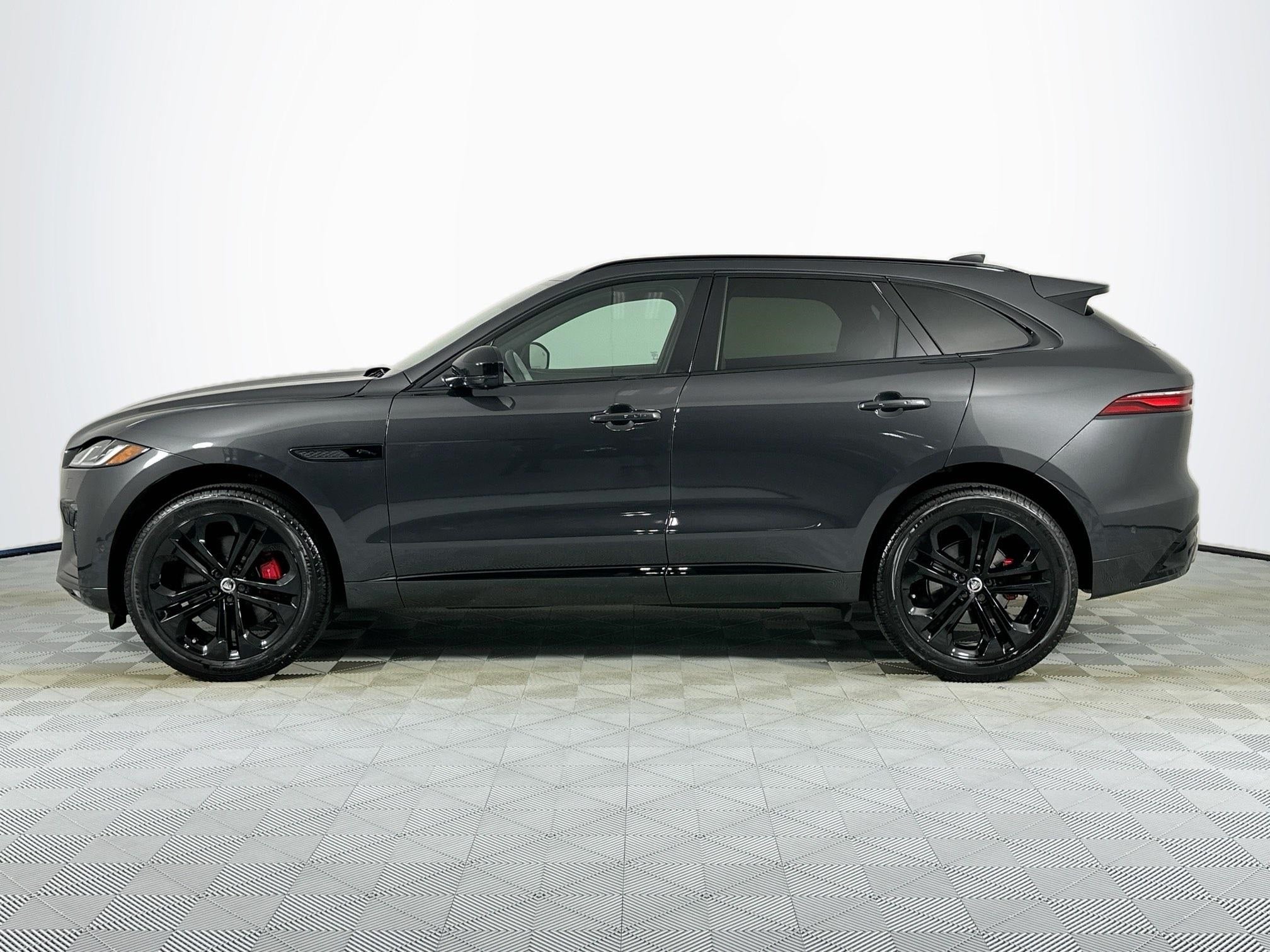 2024 Jaguar F-PACE P400 R-Dynamic S