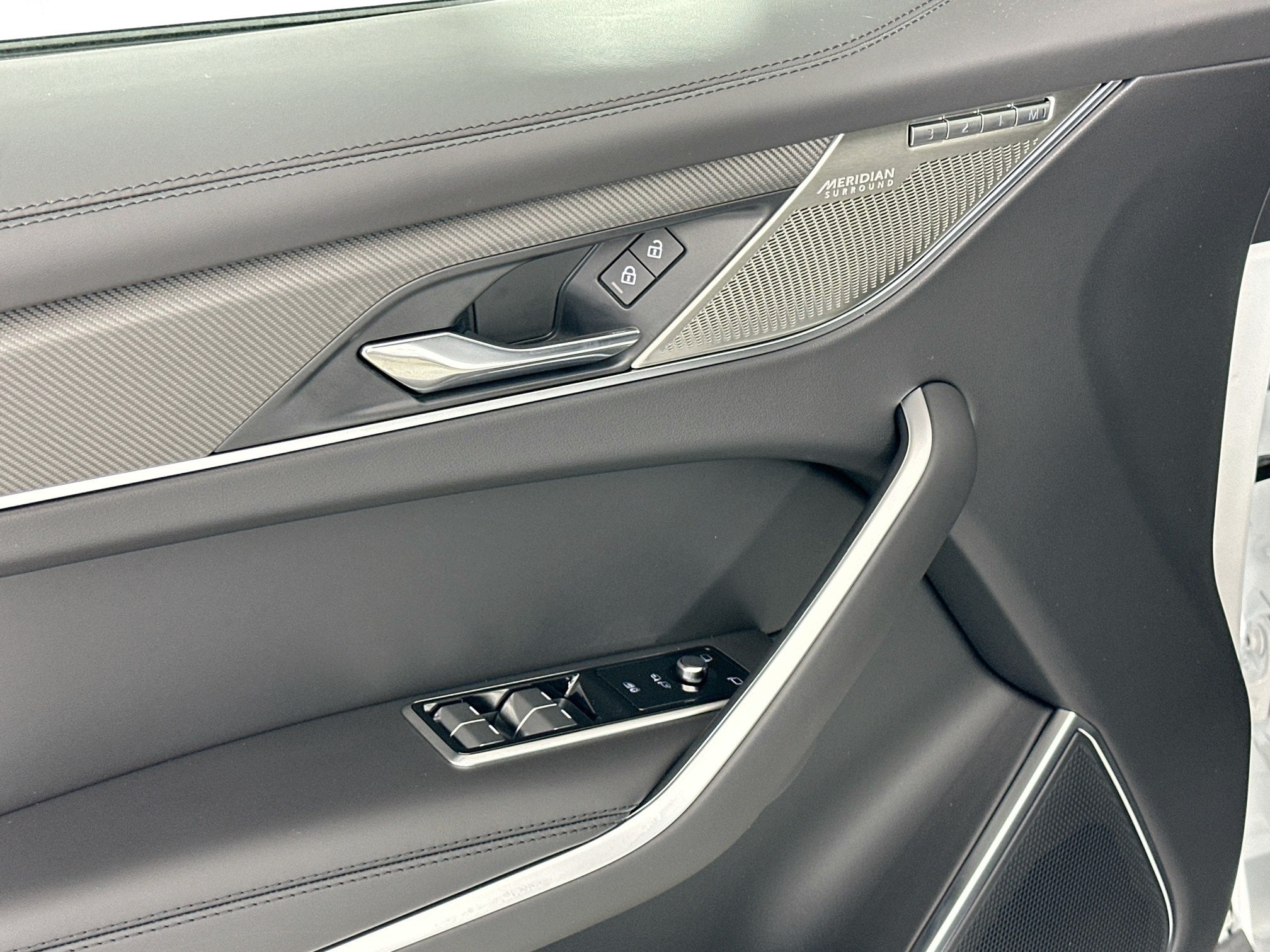 2026 Jaguar F-PACE SVR