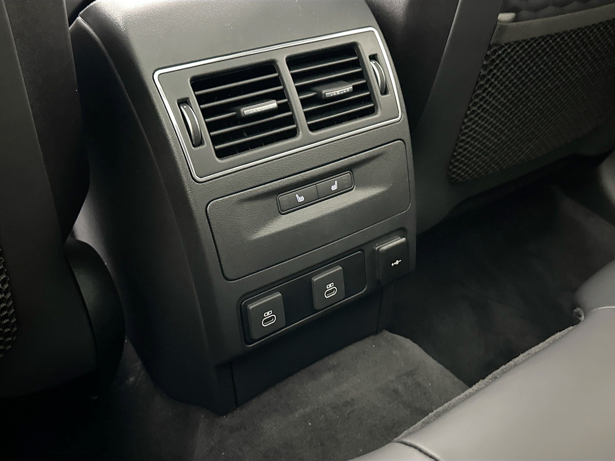 2026 Jaguar F-PACE SVR