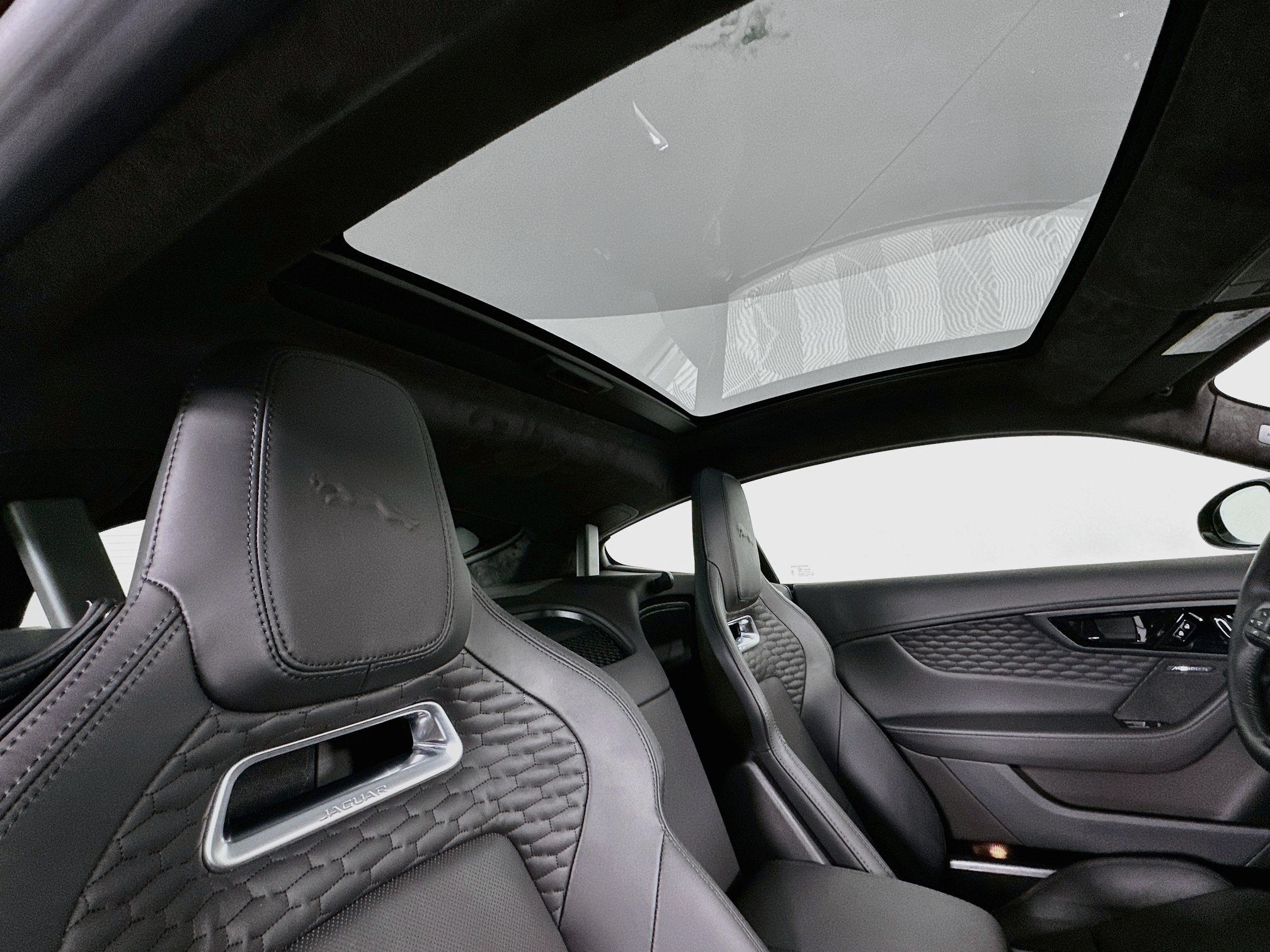 2024 Jaguar F-TYPE P575 R75