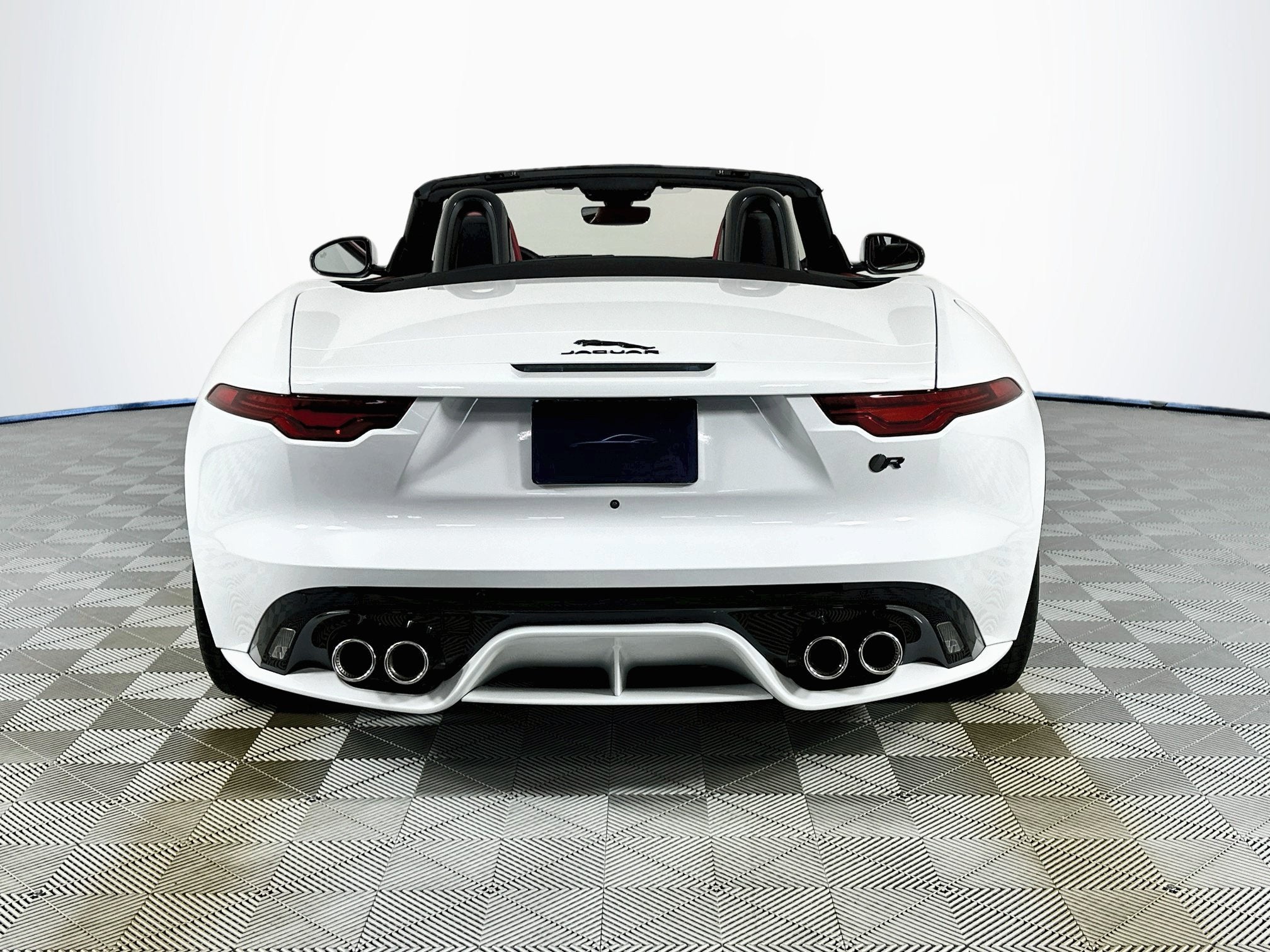 2024 Jaguar F-TYPE P575 R75