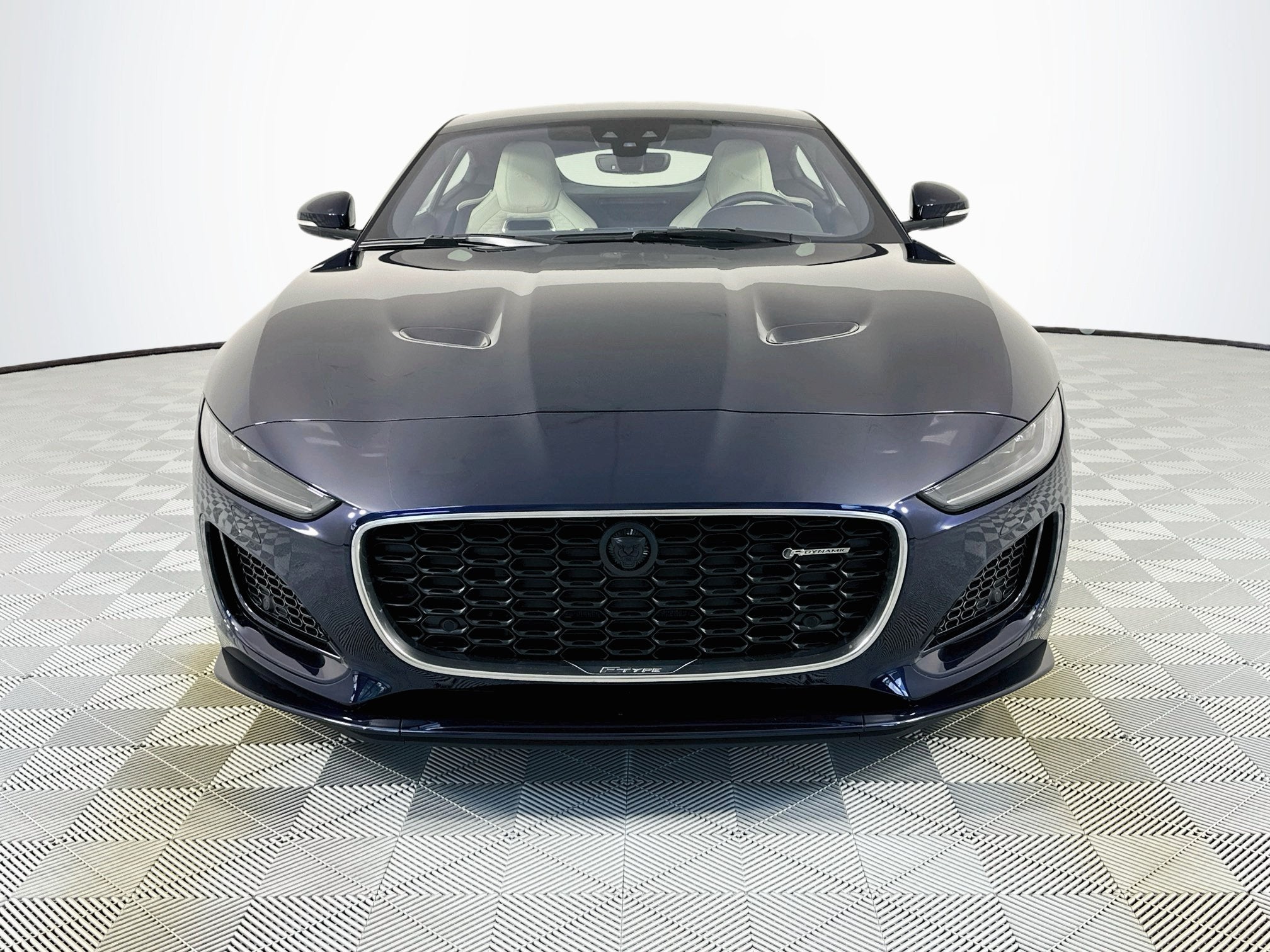 2024 Jaguar F-TYPE P450