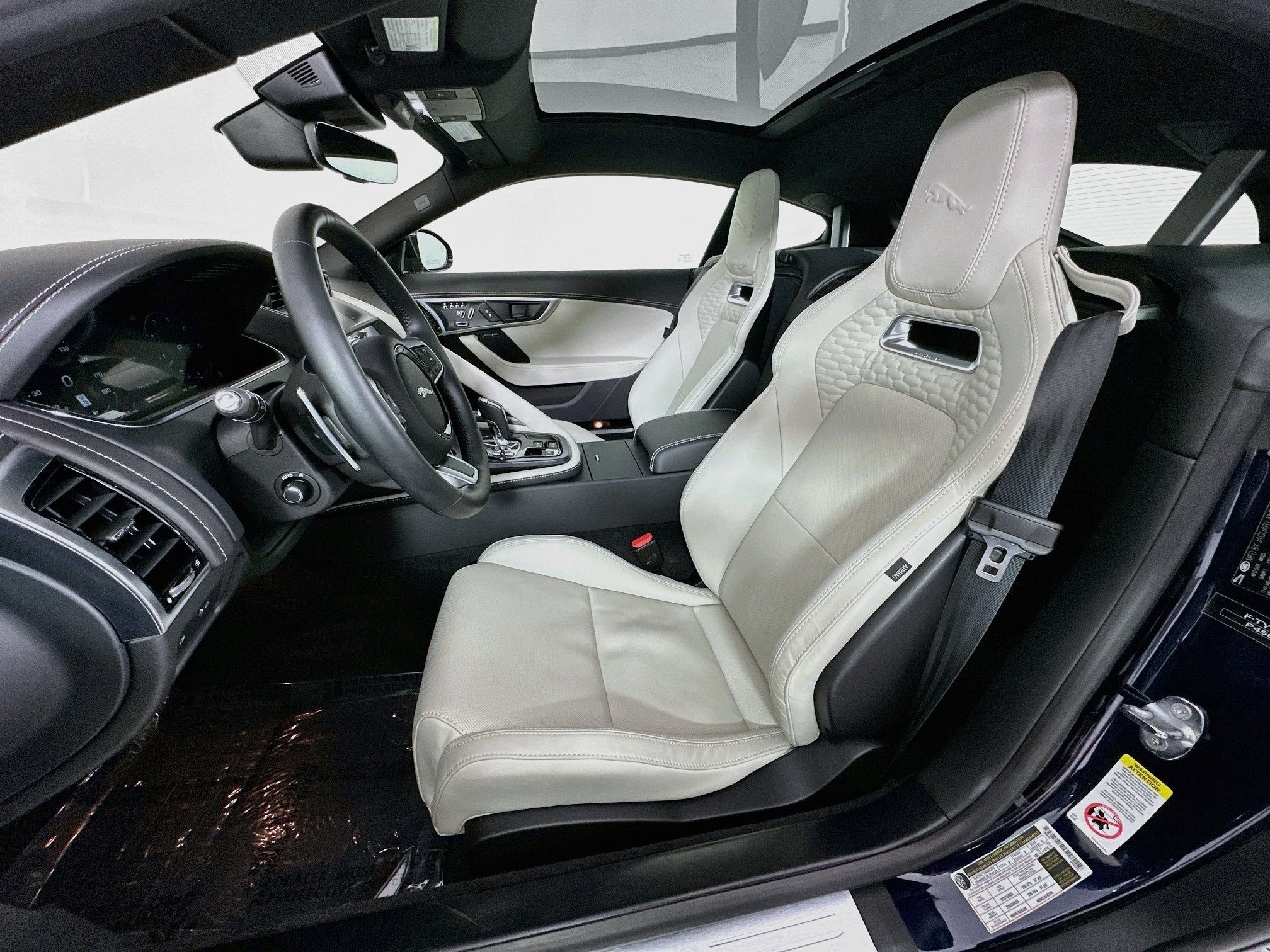 2024 Jaguar F-TYPE P450