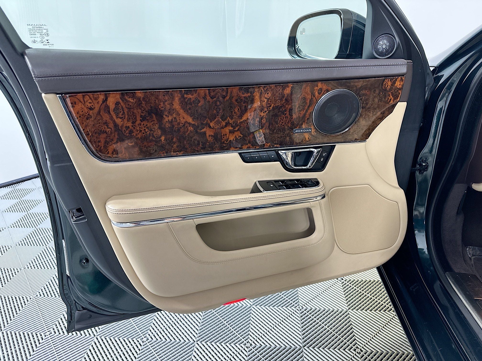 2014 Jaguar XJ XJL Portfolio