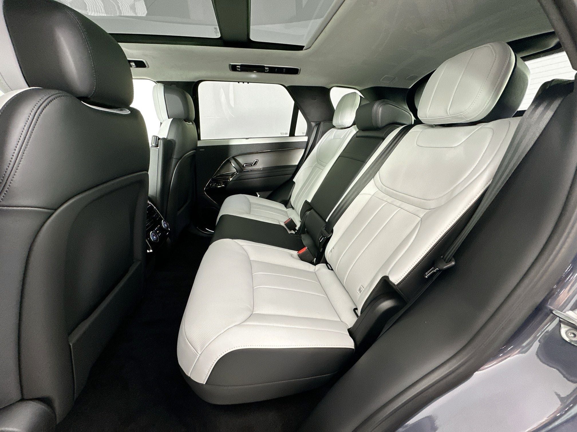 2026 Land Rover Range Rover Sport Autobiography