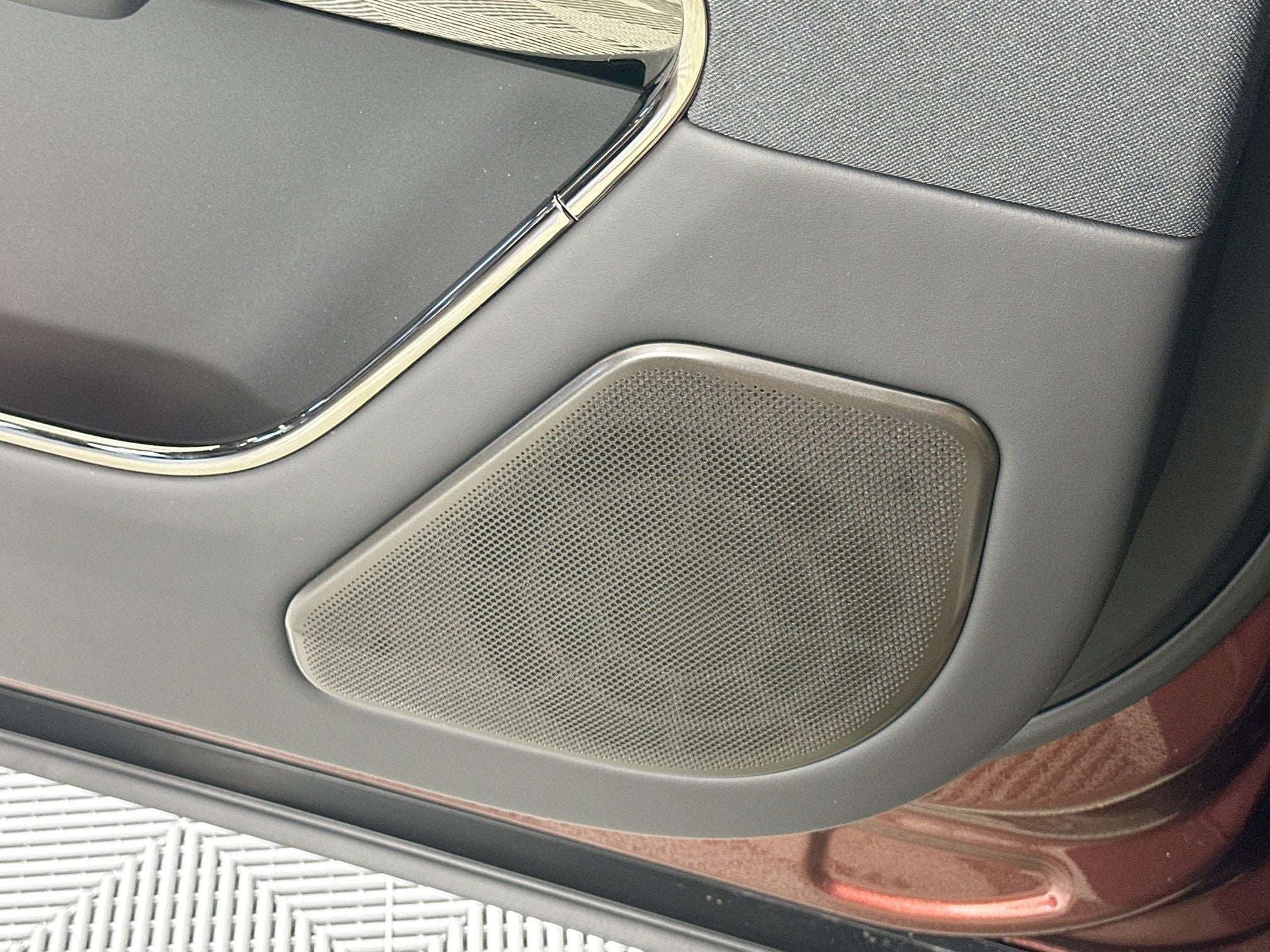 2026 Land Rover Range Rover Sport SV