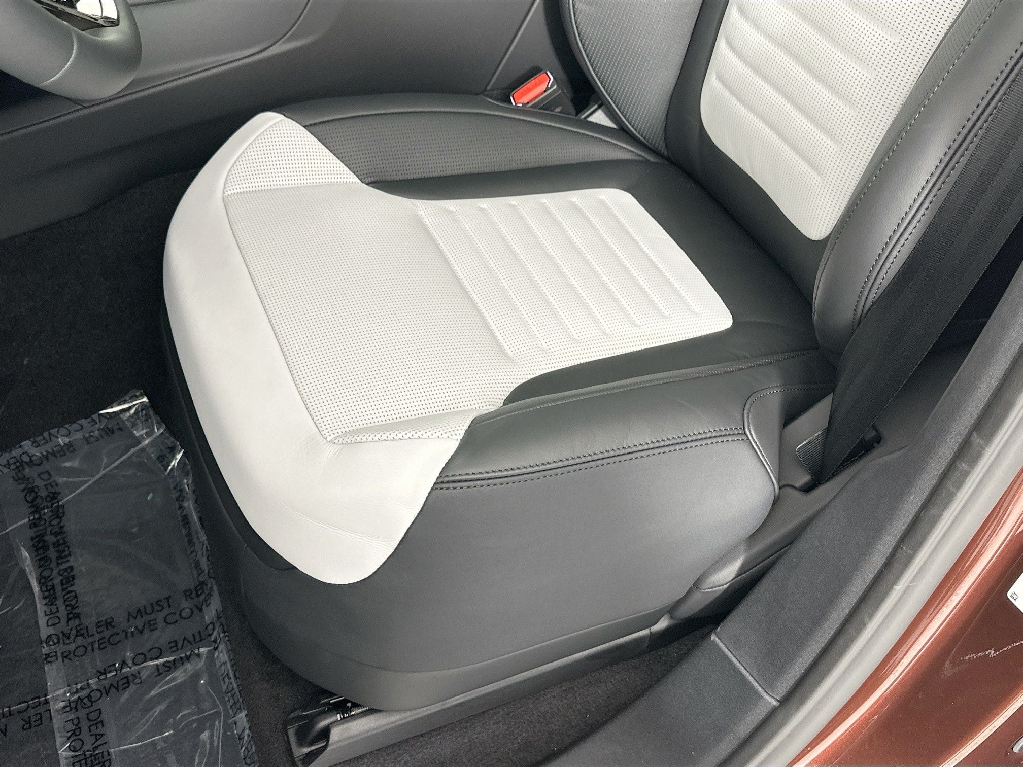 2026 Land Rover Range Rover Sport SV