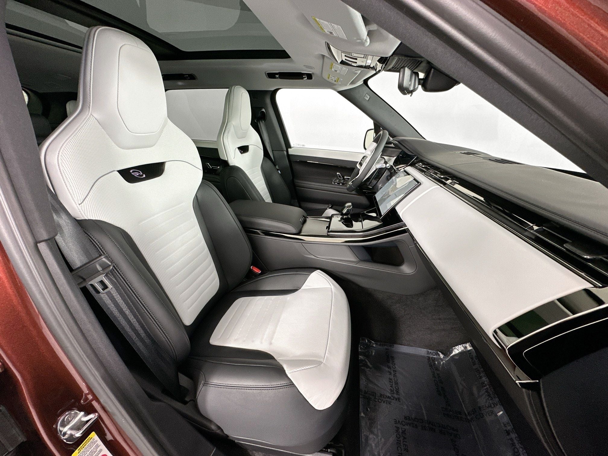 2026 Land Rover Range Rover Sport SV