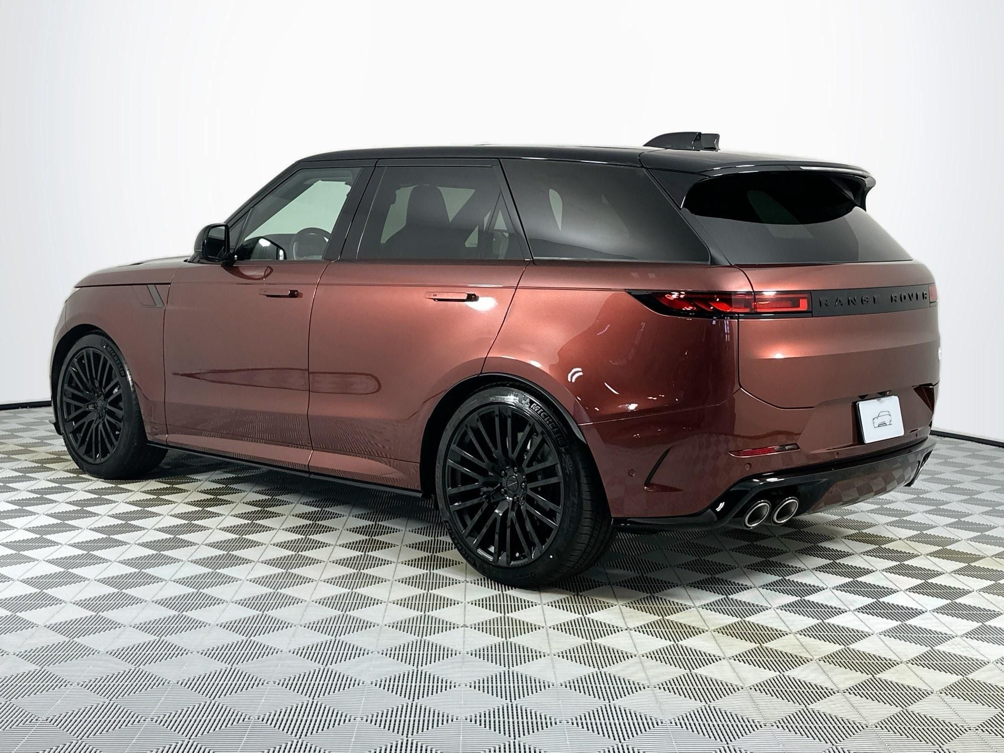 2026 Land Rover Range Rover Sport SV