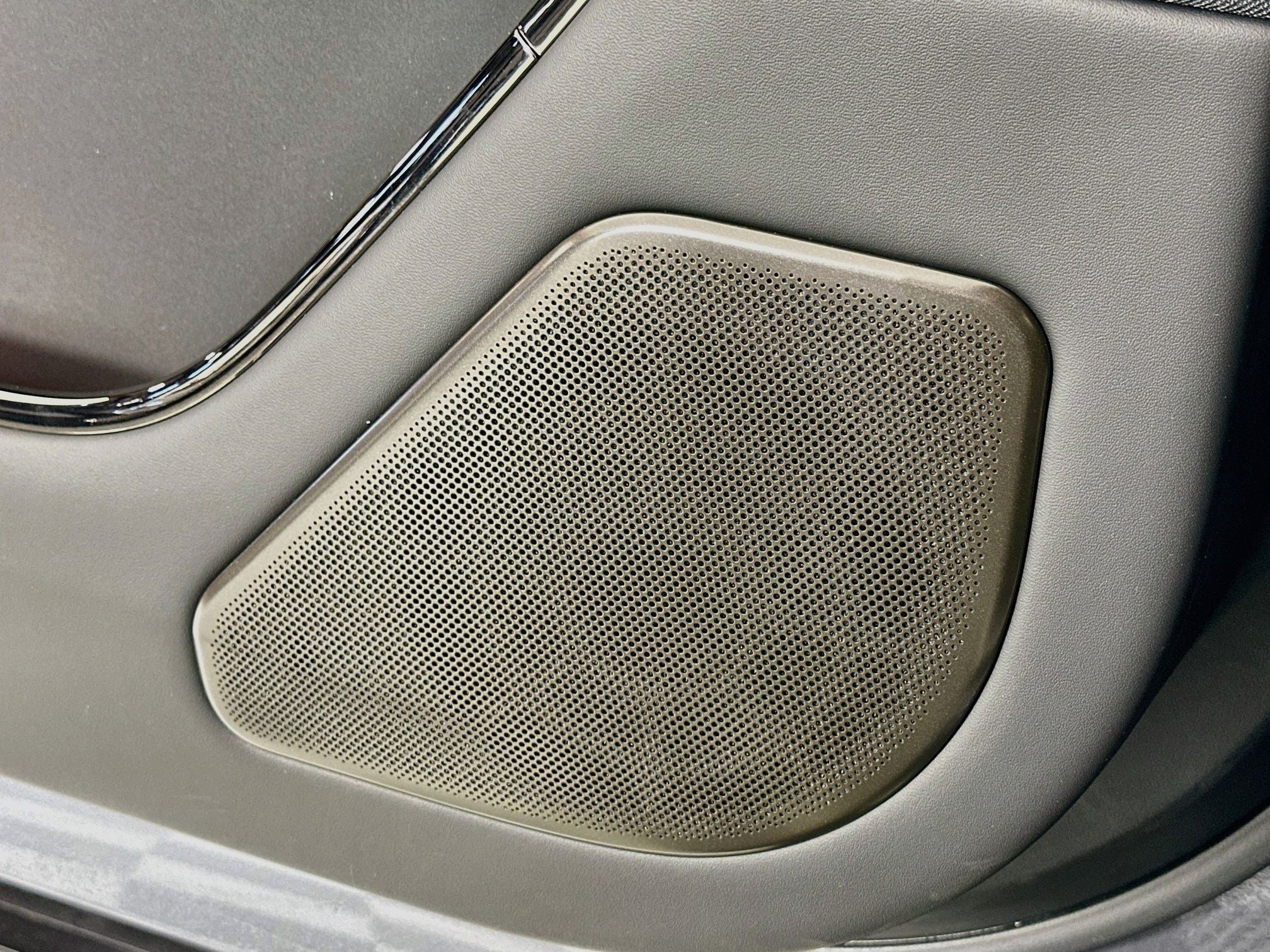 2026 Land Rover Range Rover Sport SV