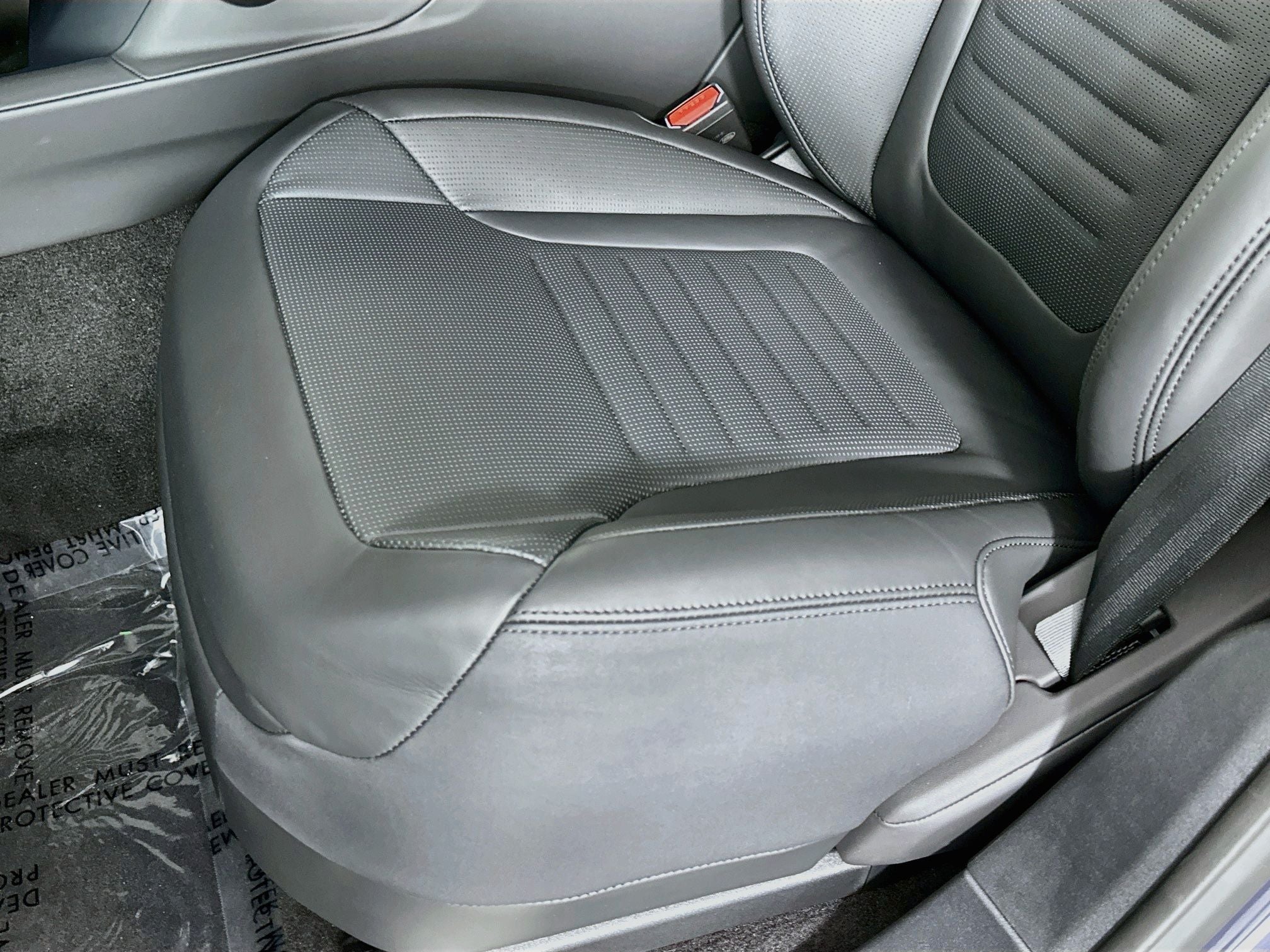 2026 Land Rover Range Rover Sport SV