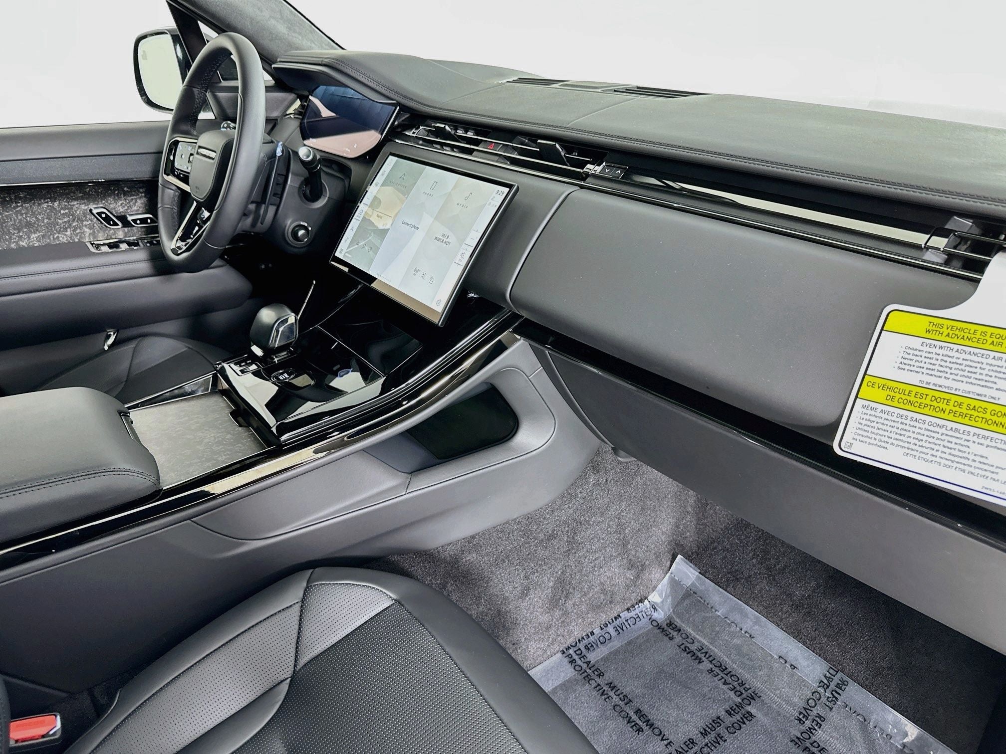 2026 Land Rover Range Rover Sport SV