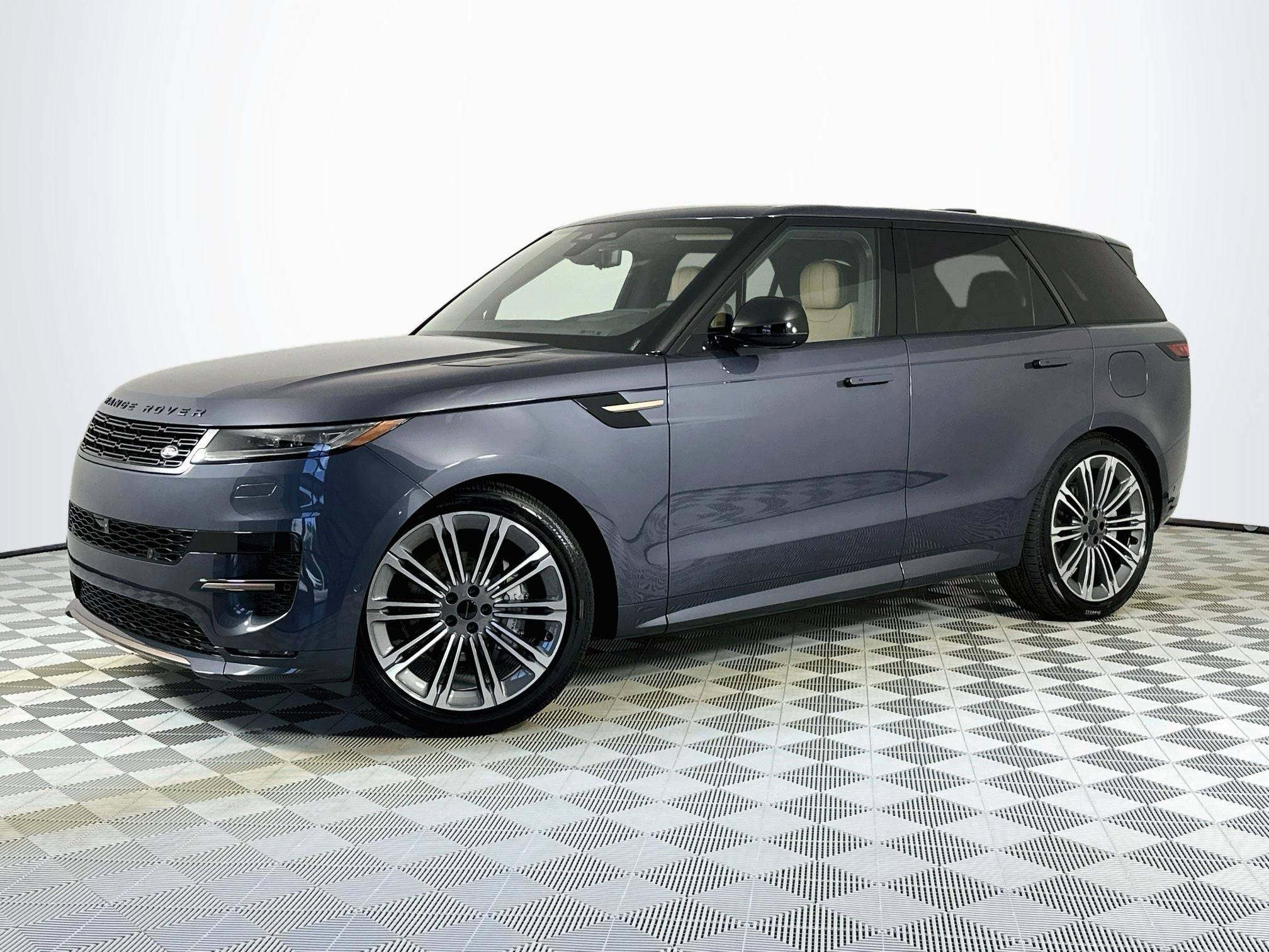 2026 Land Rover Range Rover Sport Plug-in Hybrid Dynamic SE