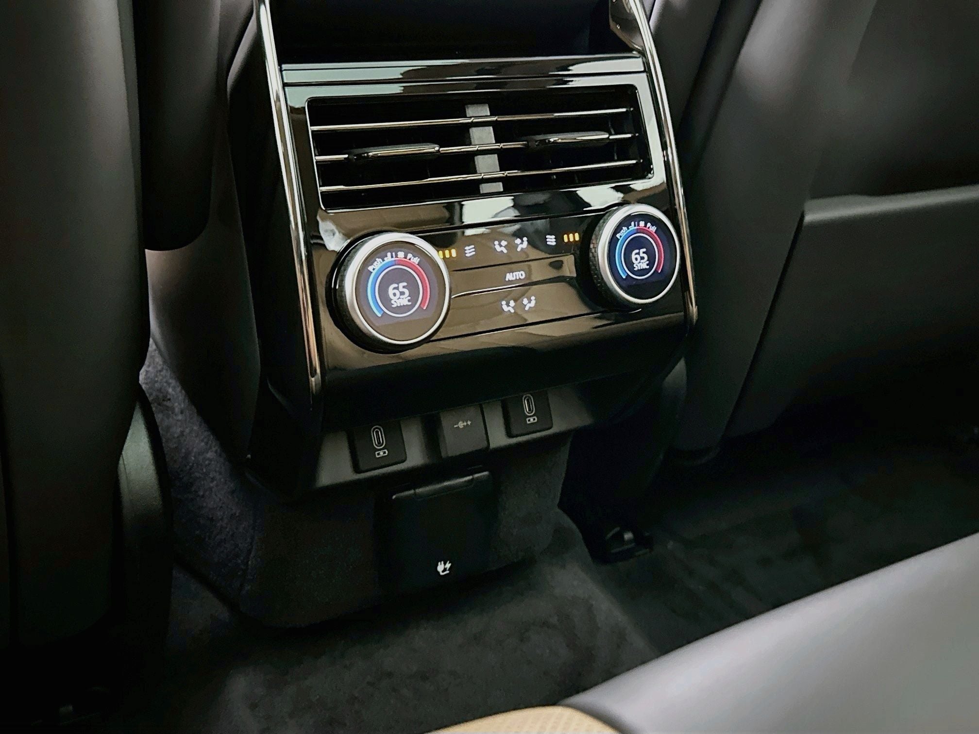 2026 Land Rover Range Rover Sport Plug-in Hybrid Dynamic SE