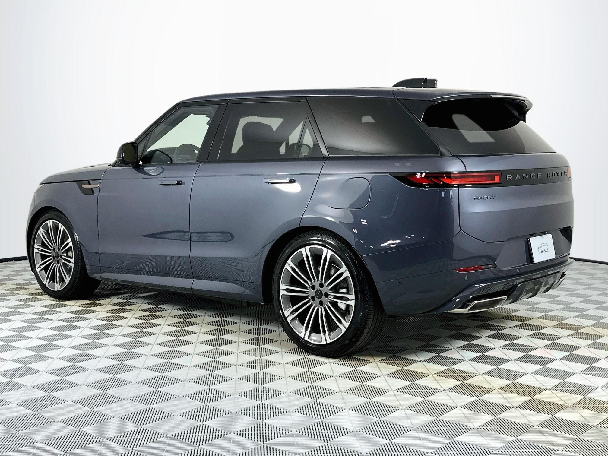 2026 Land Rover Range Rover Sport Plug-in Hybrid Dynamic SE